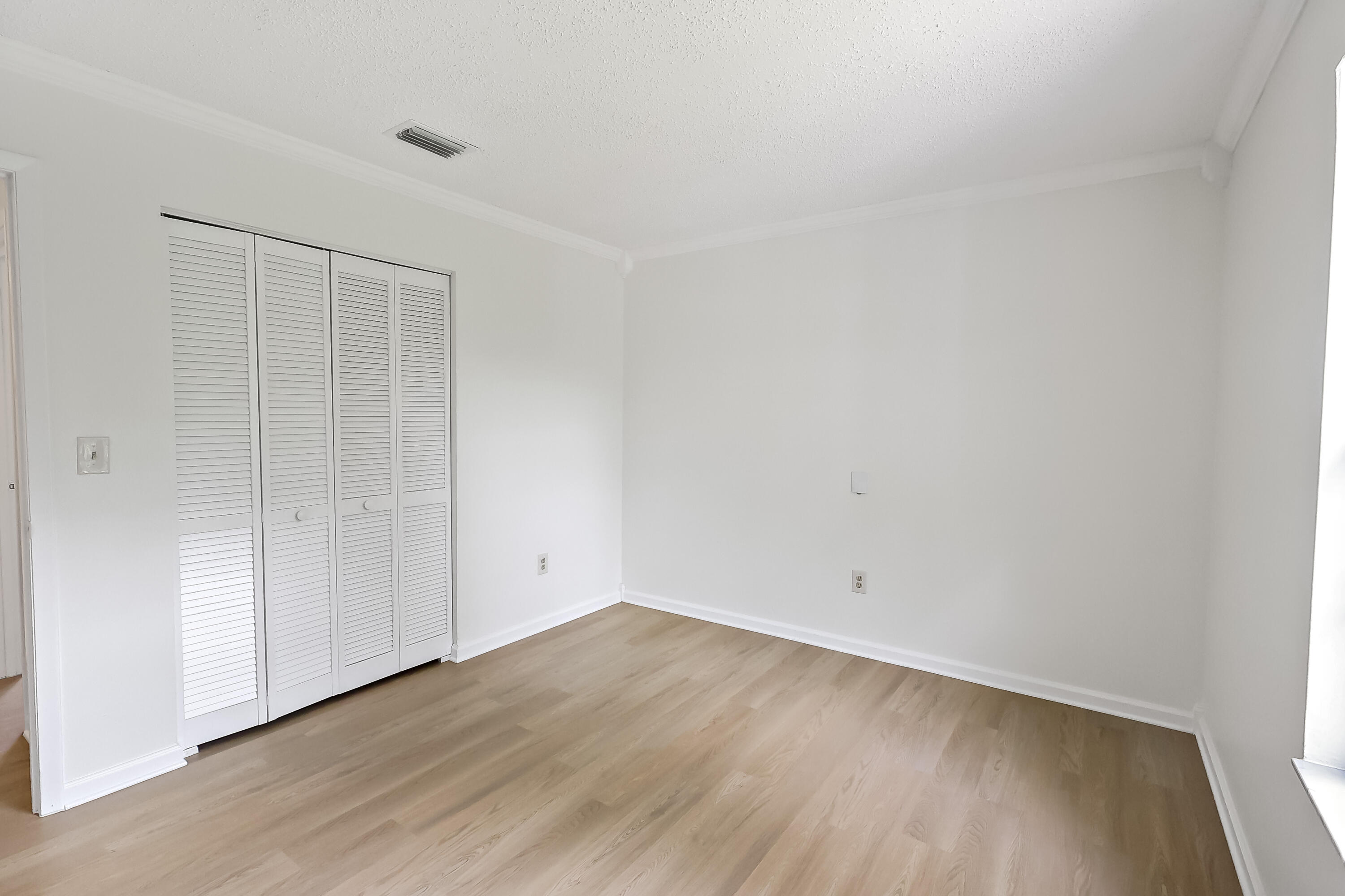 2907 Sw Coastal Terrace Property Photo 10