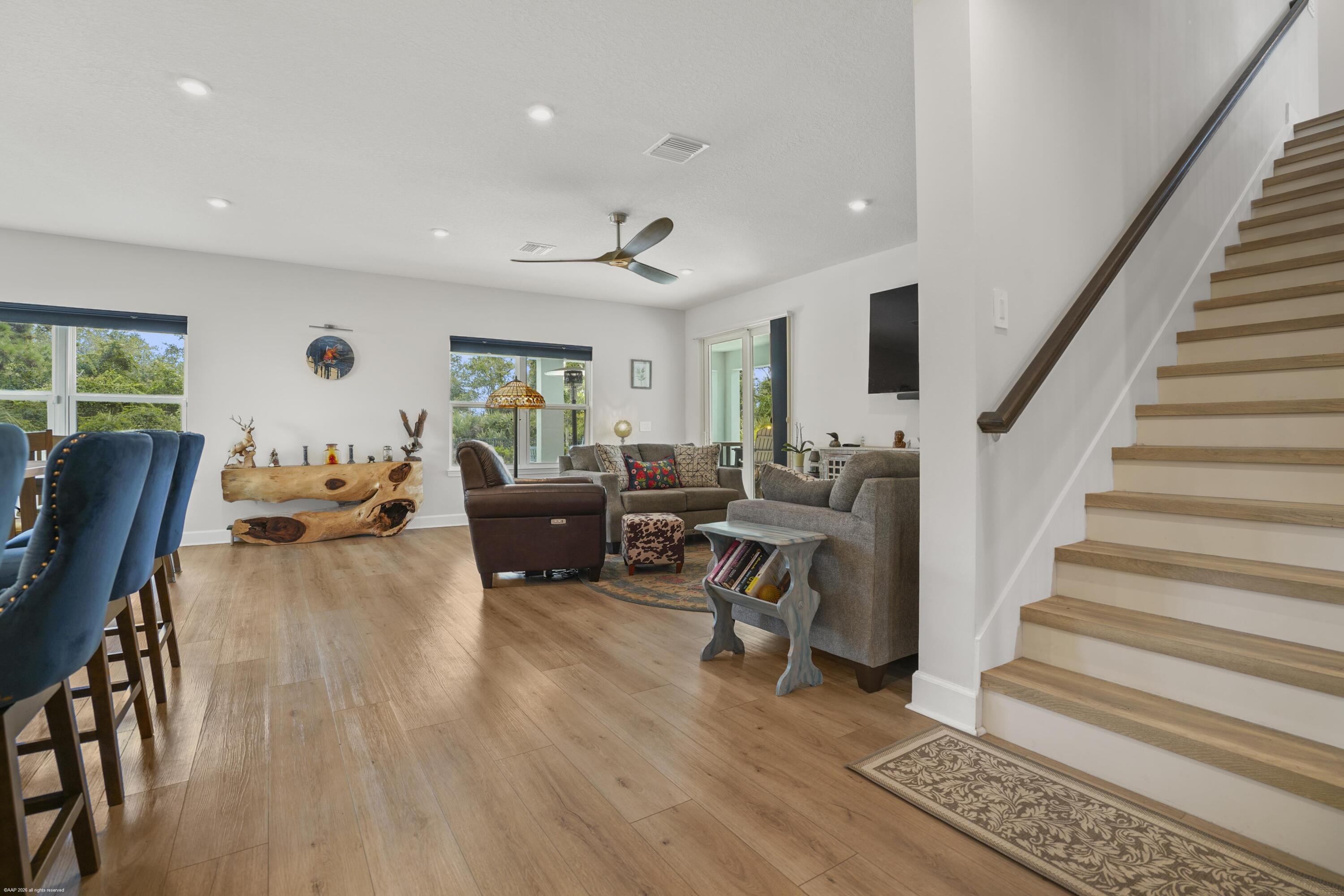 194 Sw Pomeroy Street Property Photo 25