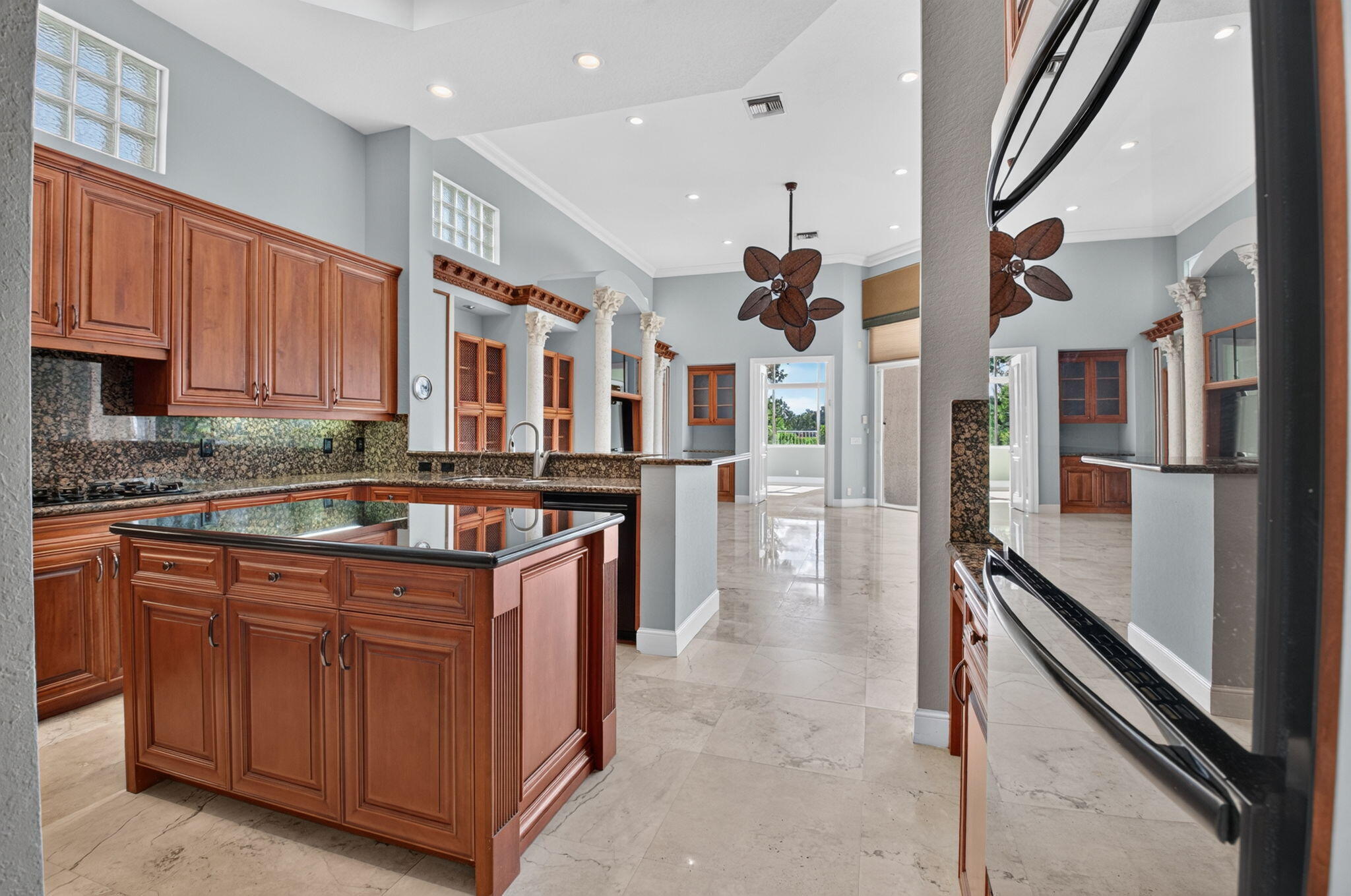 16040 Bristol Isle Way Property Photo 7