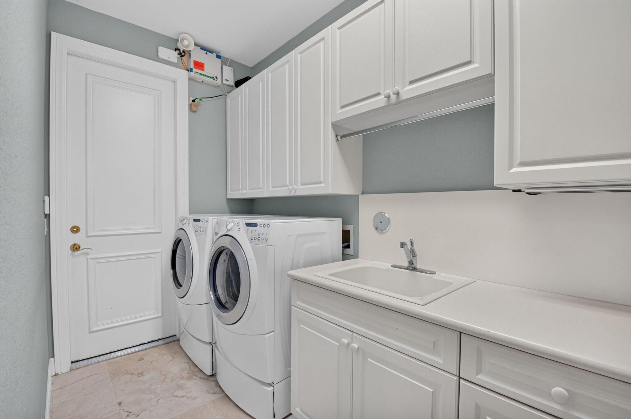 16040 Bristol Isle Way Property Photo 24