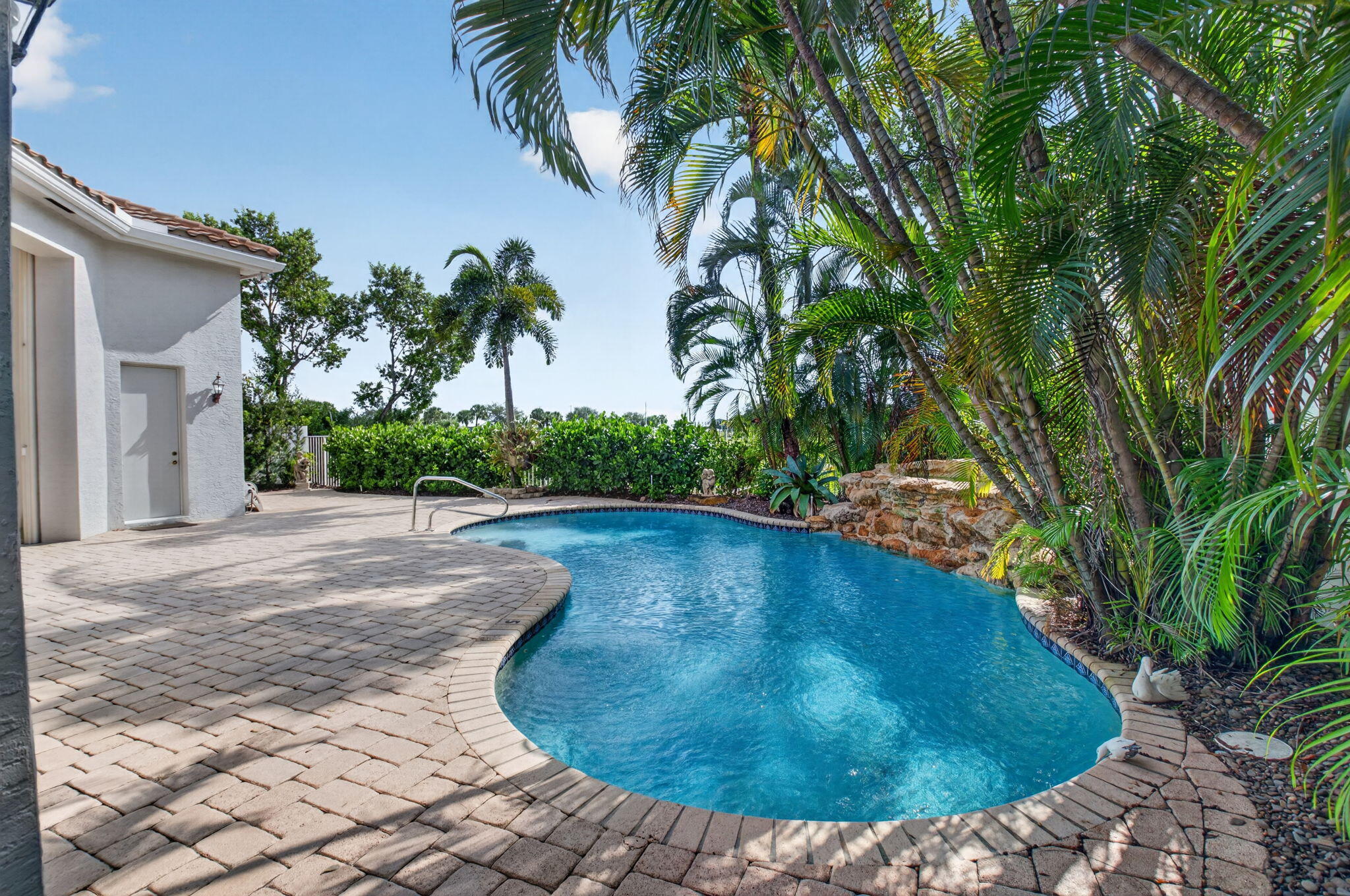 16040 Bristol Isle Way Property Photo 29