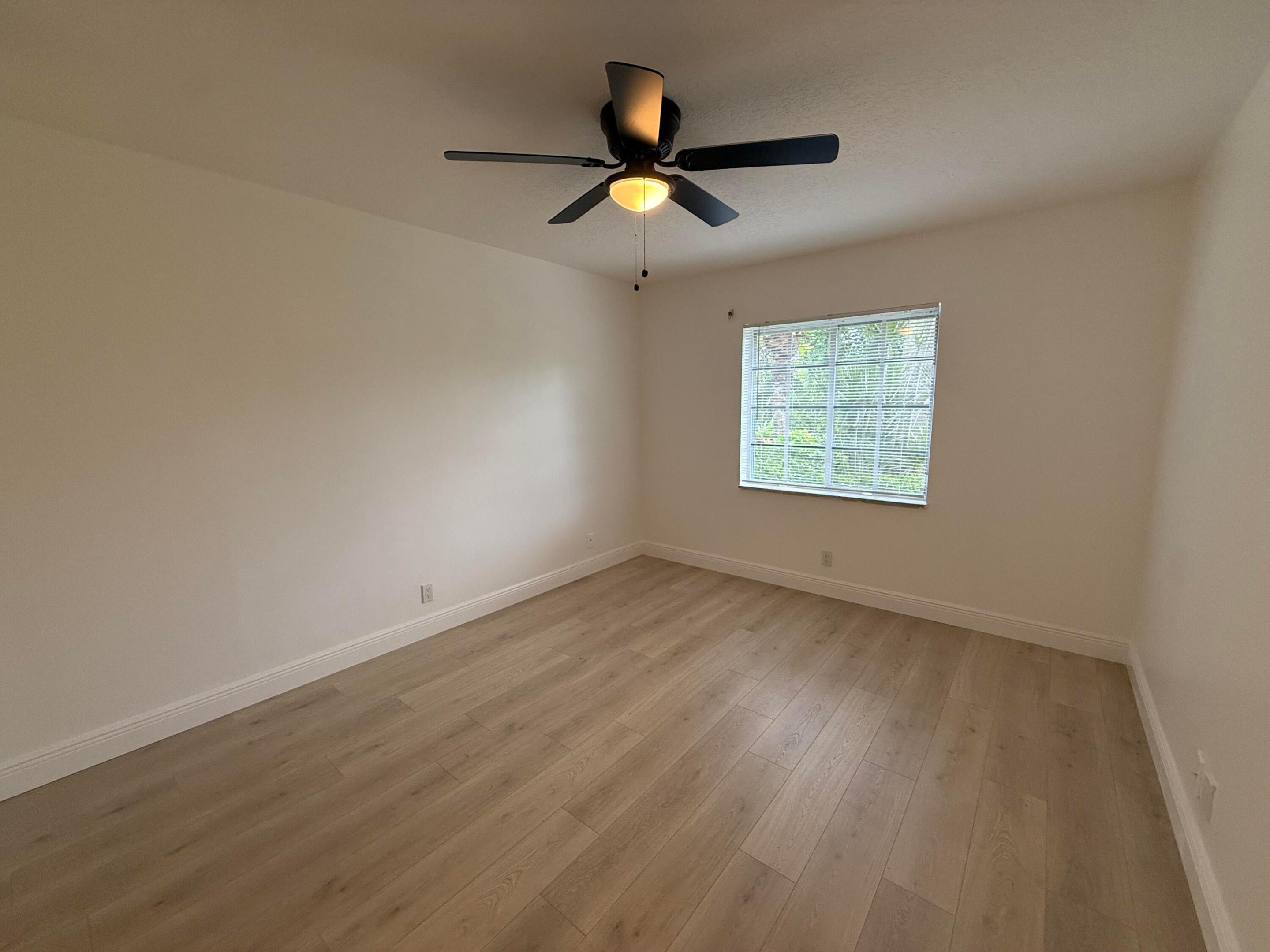 950 S Kanner Highway E1 Property Photo 7