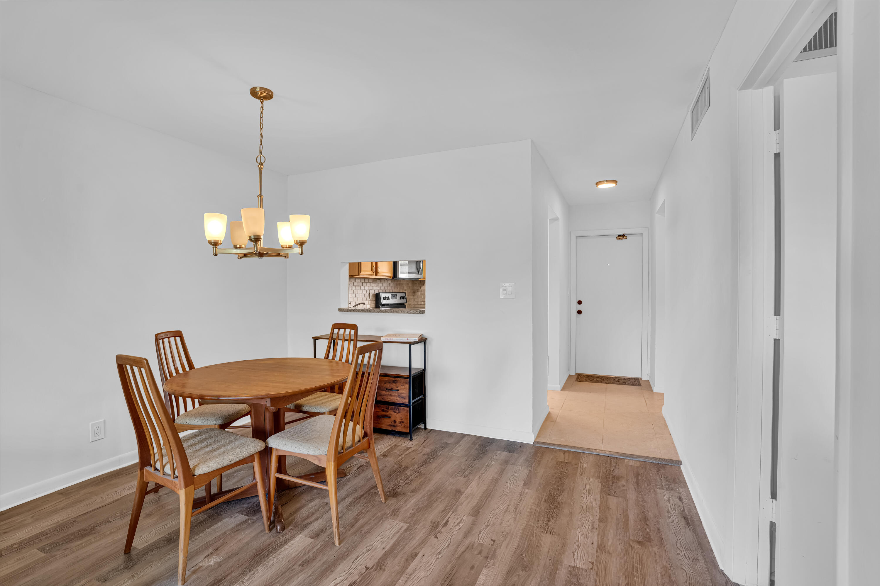 8400 LAGOS DE CAMPO Boulevard 305 Property Photo 1