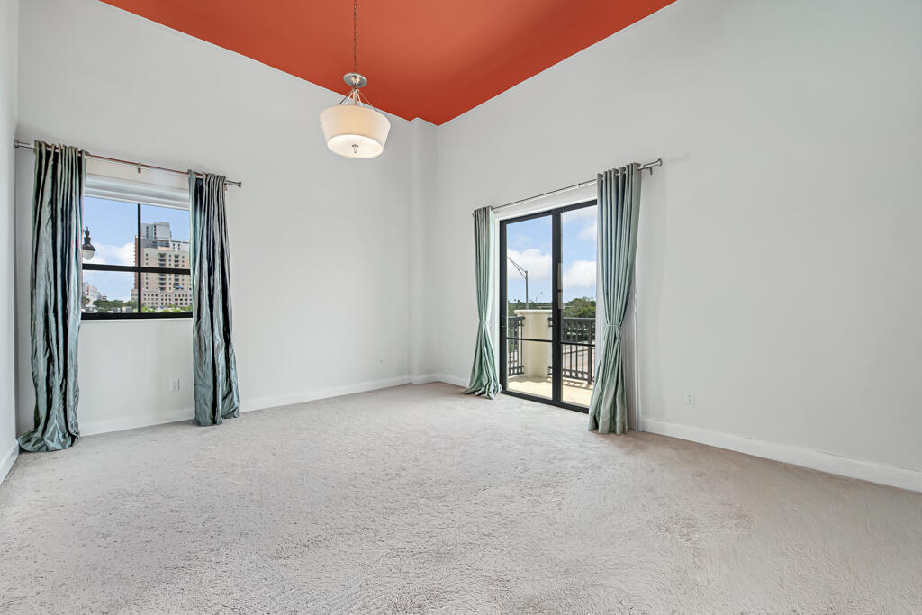 8390 Sw 72nd Avenue 303 Property Photo 4