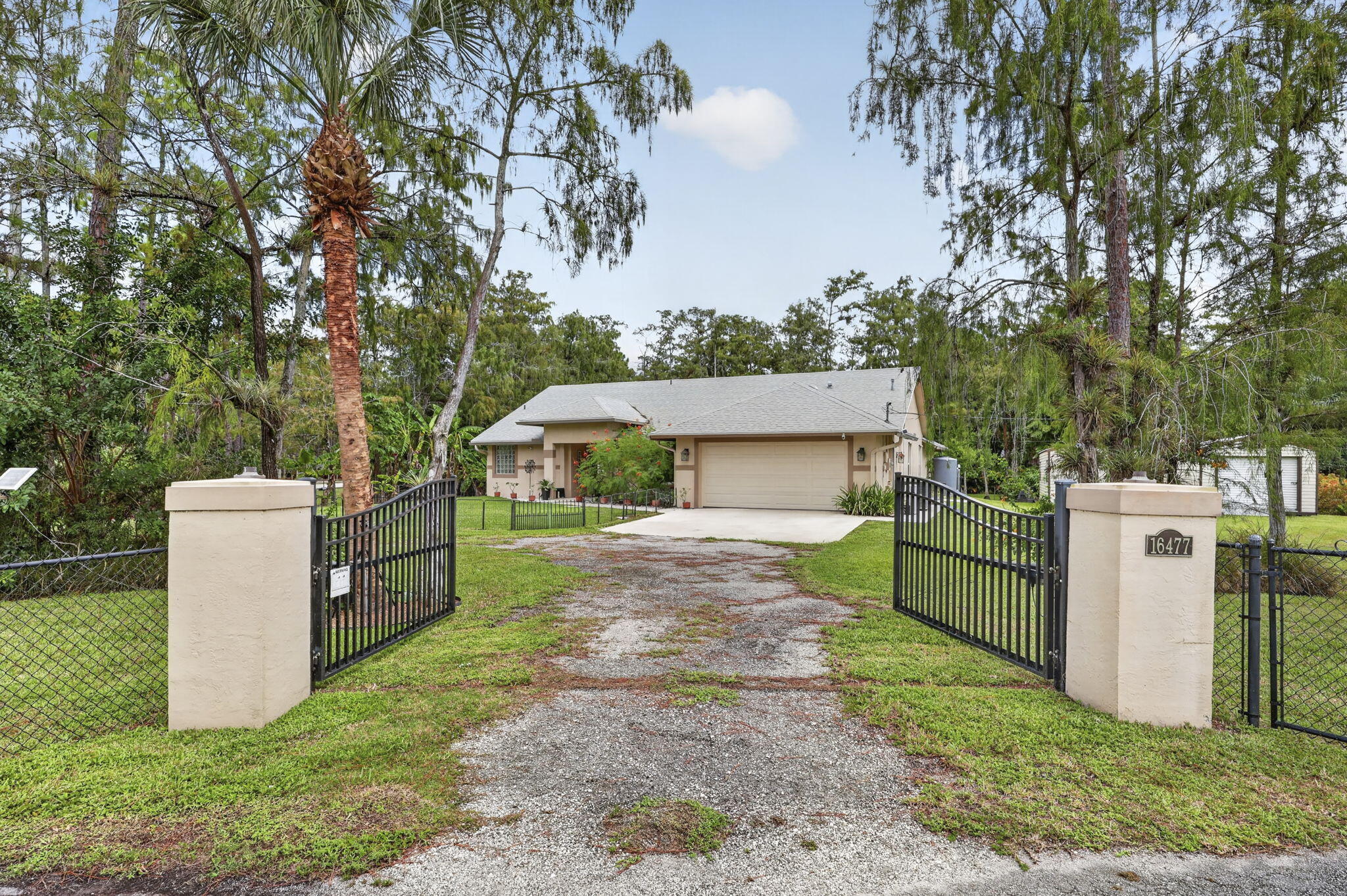 16477 Orange Boulevard Property Photo 3