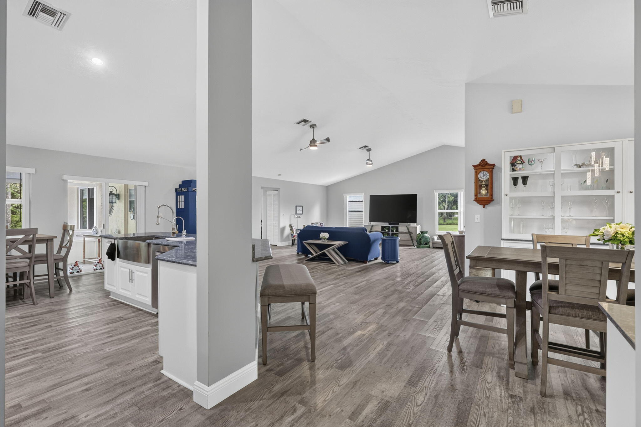 16477 Orange Boulevard Property Photo 8