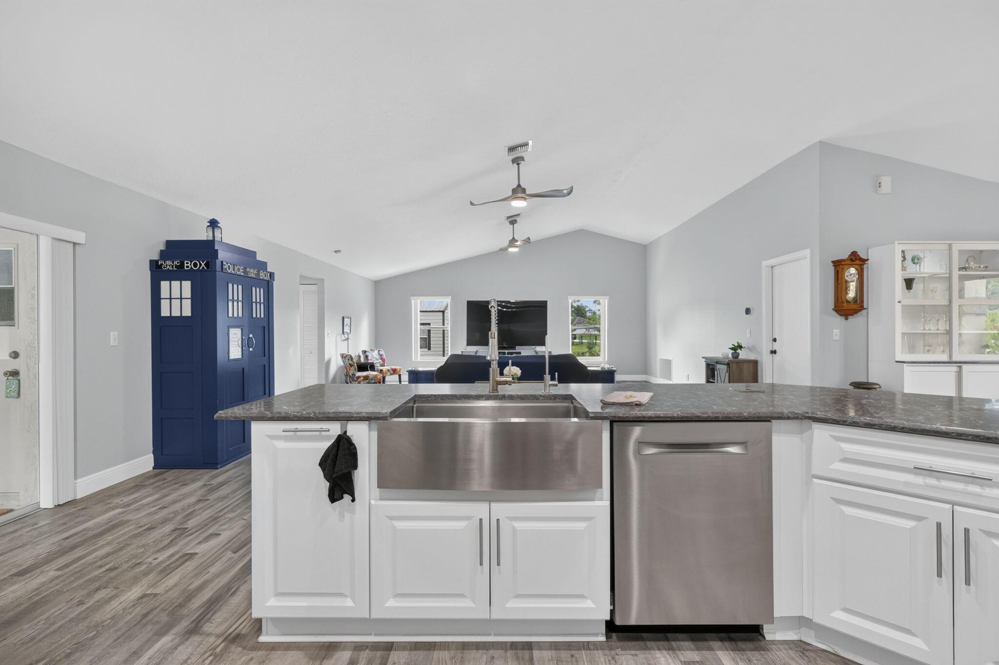 16477 Orange Boulevard Property Photo 11