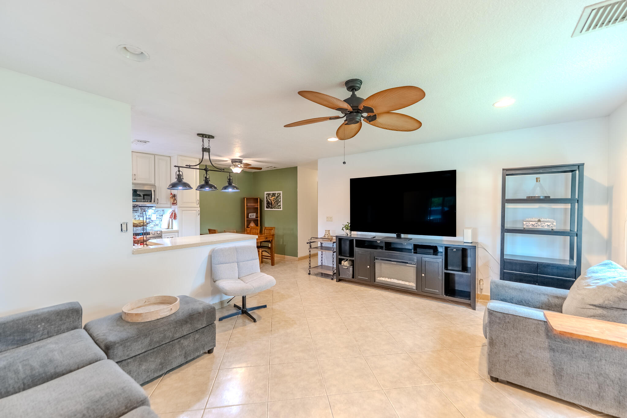 3641 Sw Natura Avenue A Property Photo 9