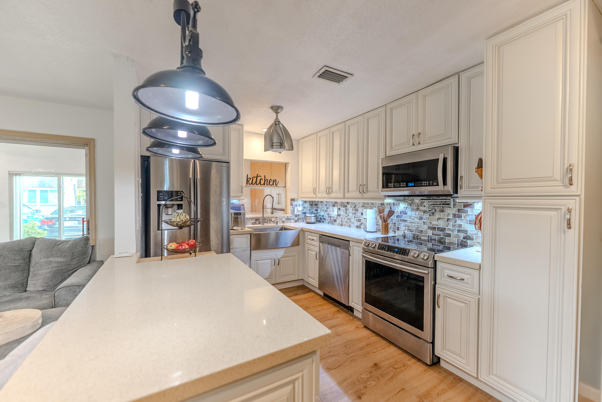3641 Sw Natura Avenue A Property Photo 13