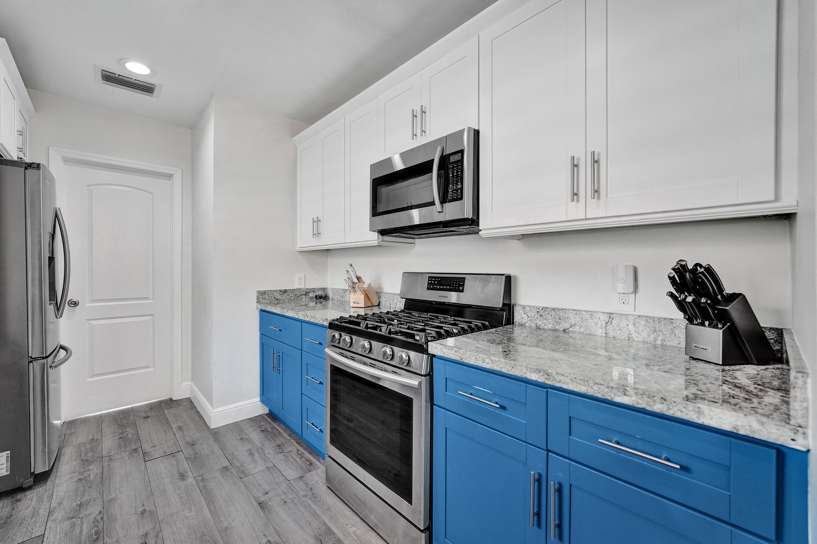 1535 Hollywood Boulevard Property Photo 10