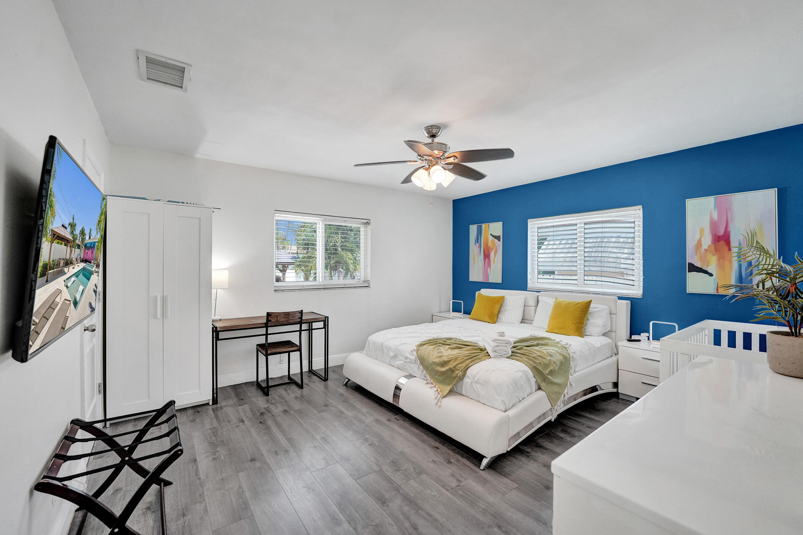 1535 Hollywood Boulevard Property Photo 12