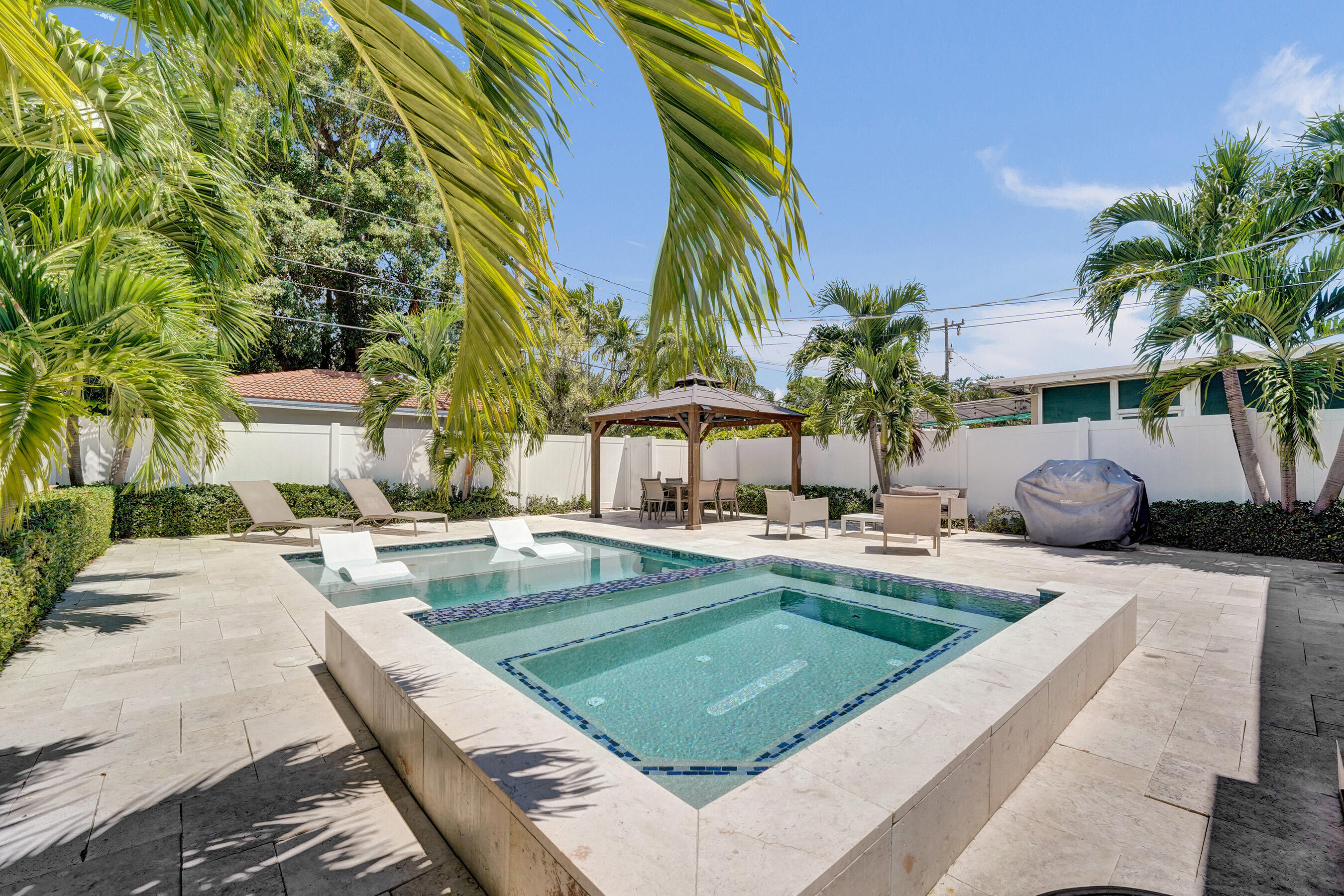1535 Hollywood Boulevard Property Photo 23