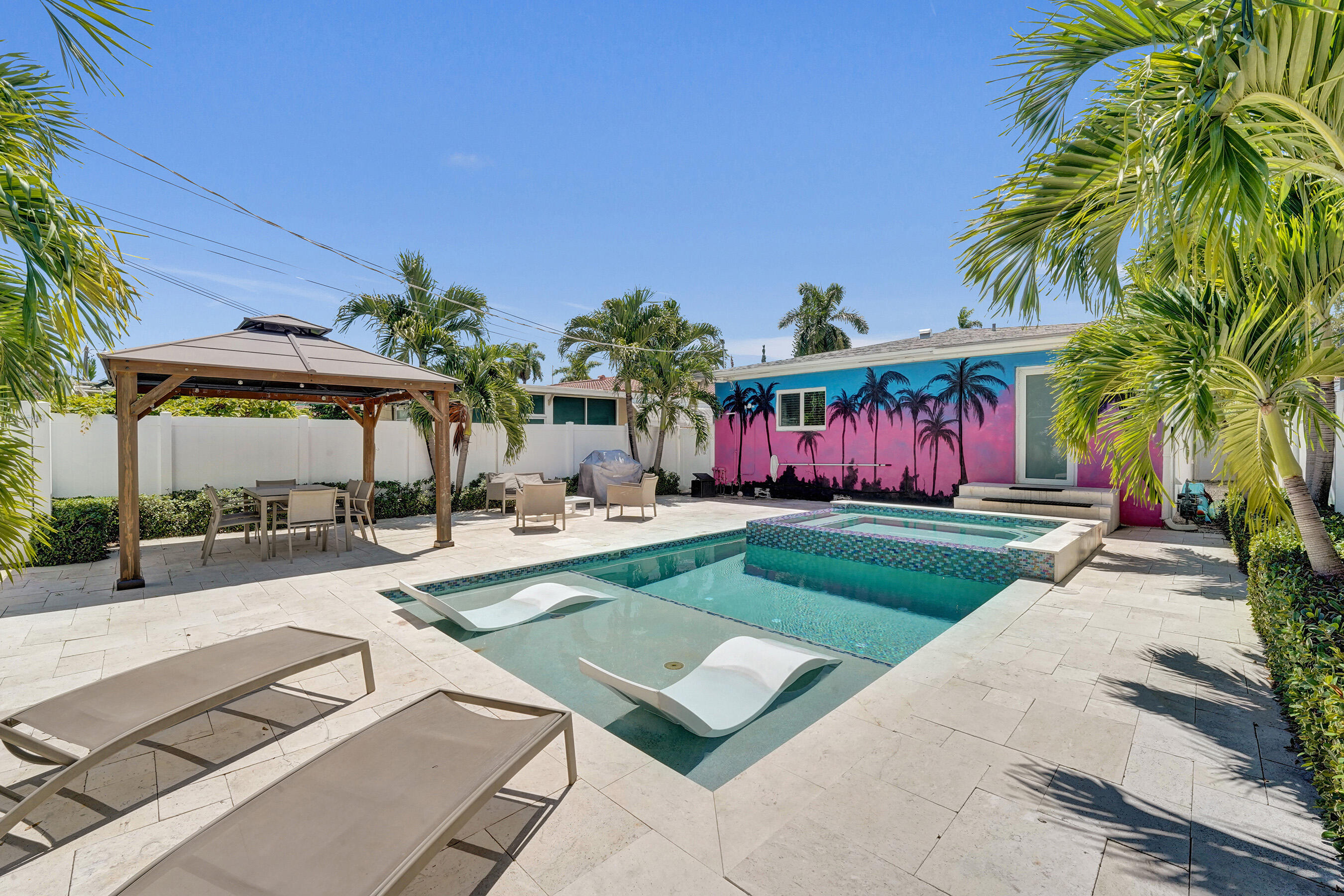 1535 Hollywood Boulevard Property Photo 29