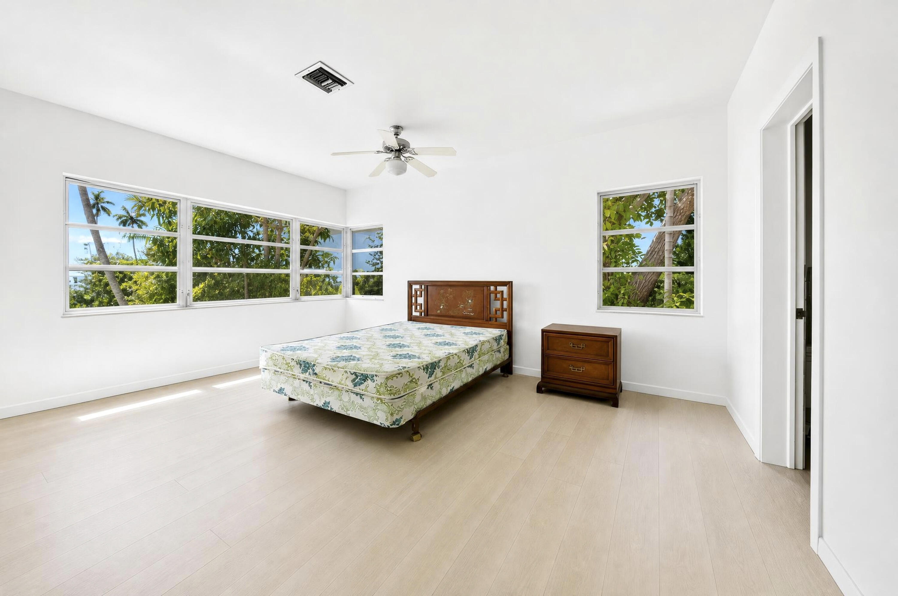 420 Lido Drive Property Photo 9