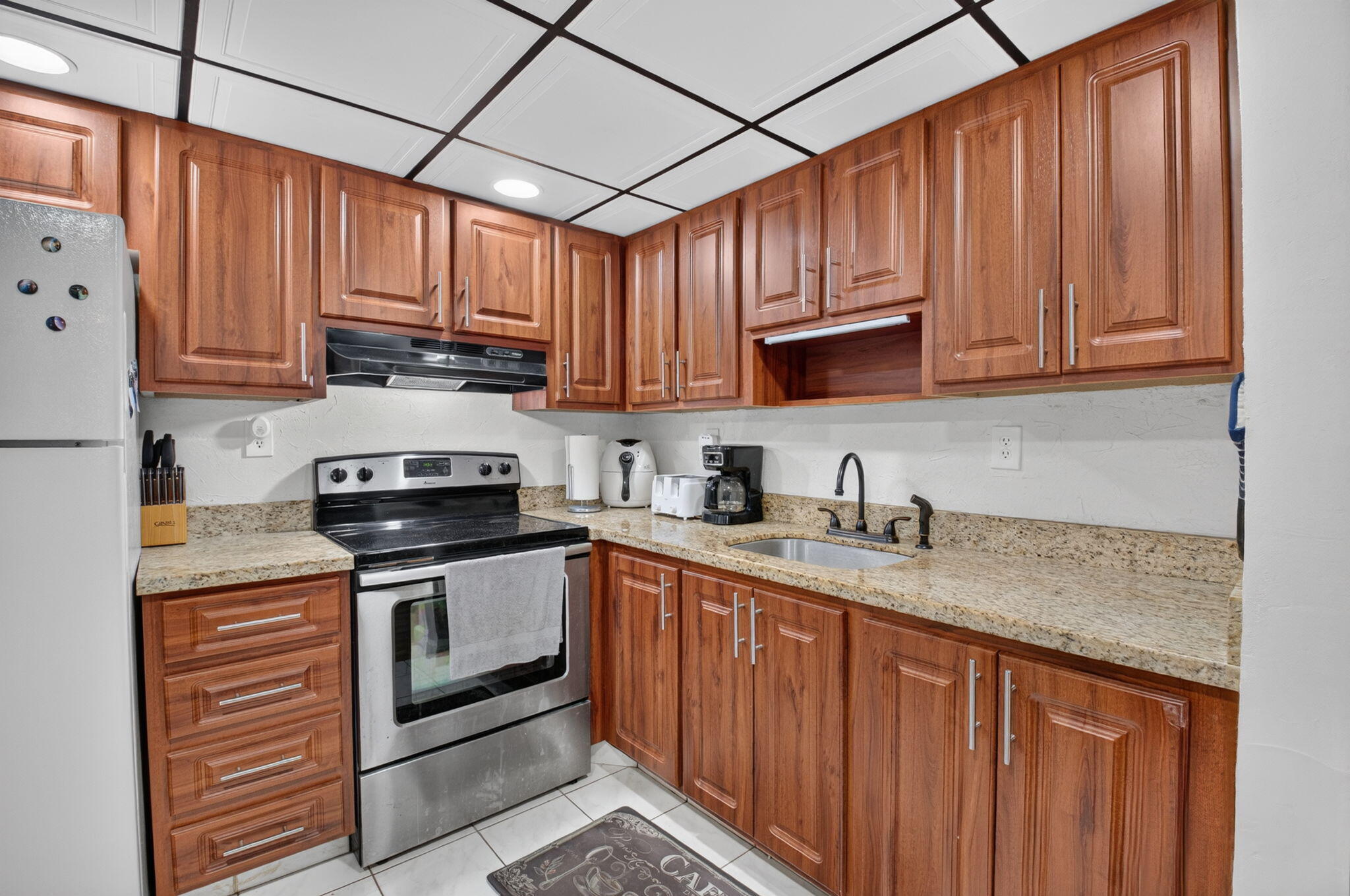 727 Normandy P Trail Property Photo 6