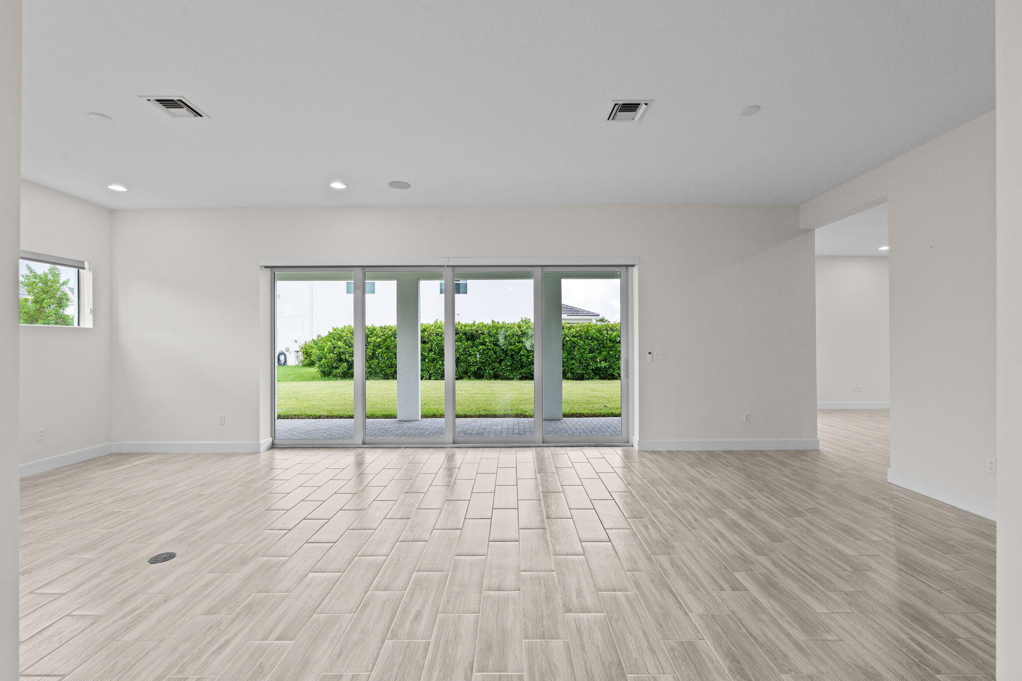 5627 Opal Drive Property Photo 7