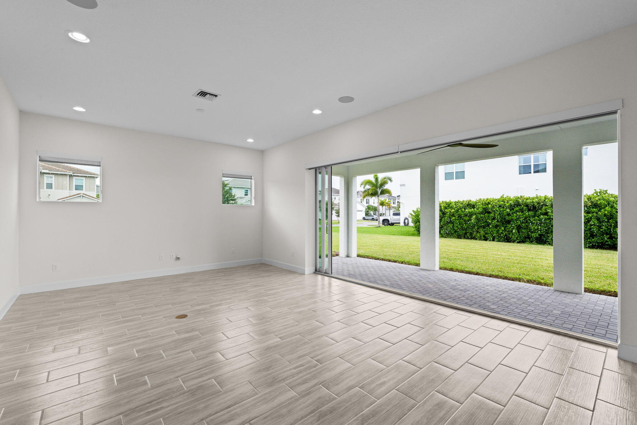 5627 Opal Drive Property Photo 8