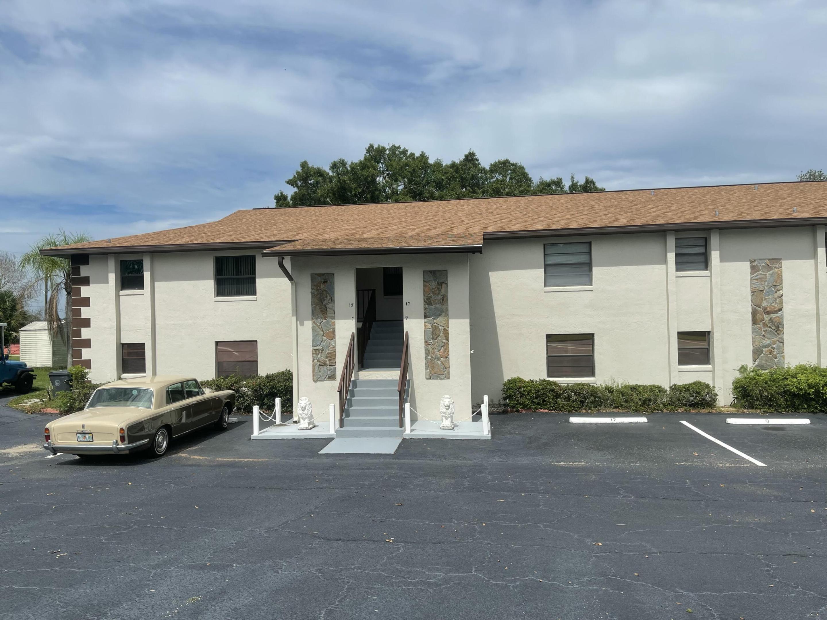 15 A MIRACLE Avenue