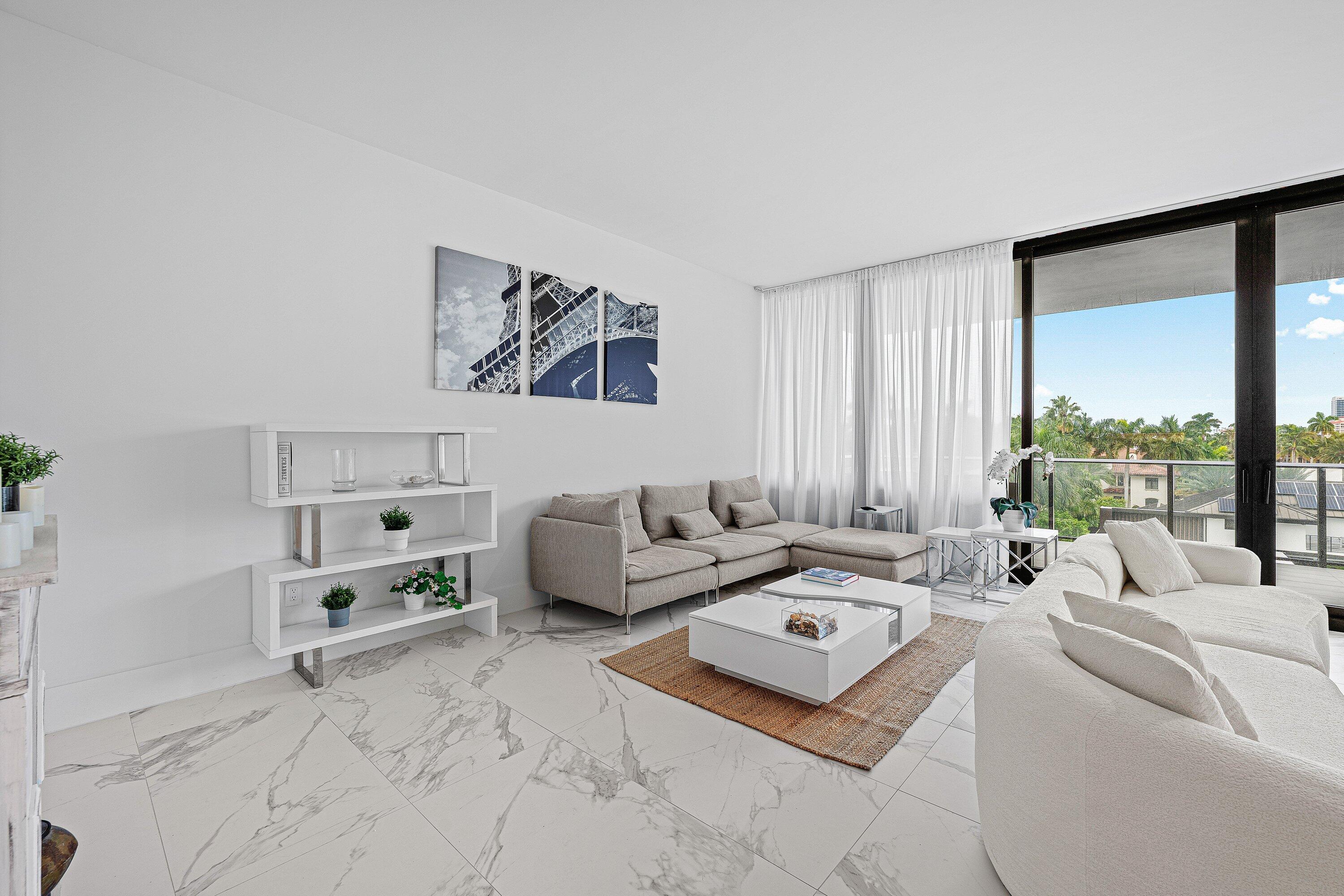 160 Isle Of Venice Drive Property Photo 8