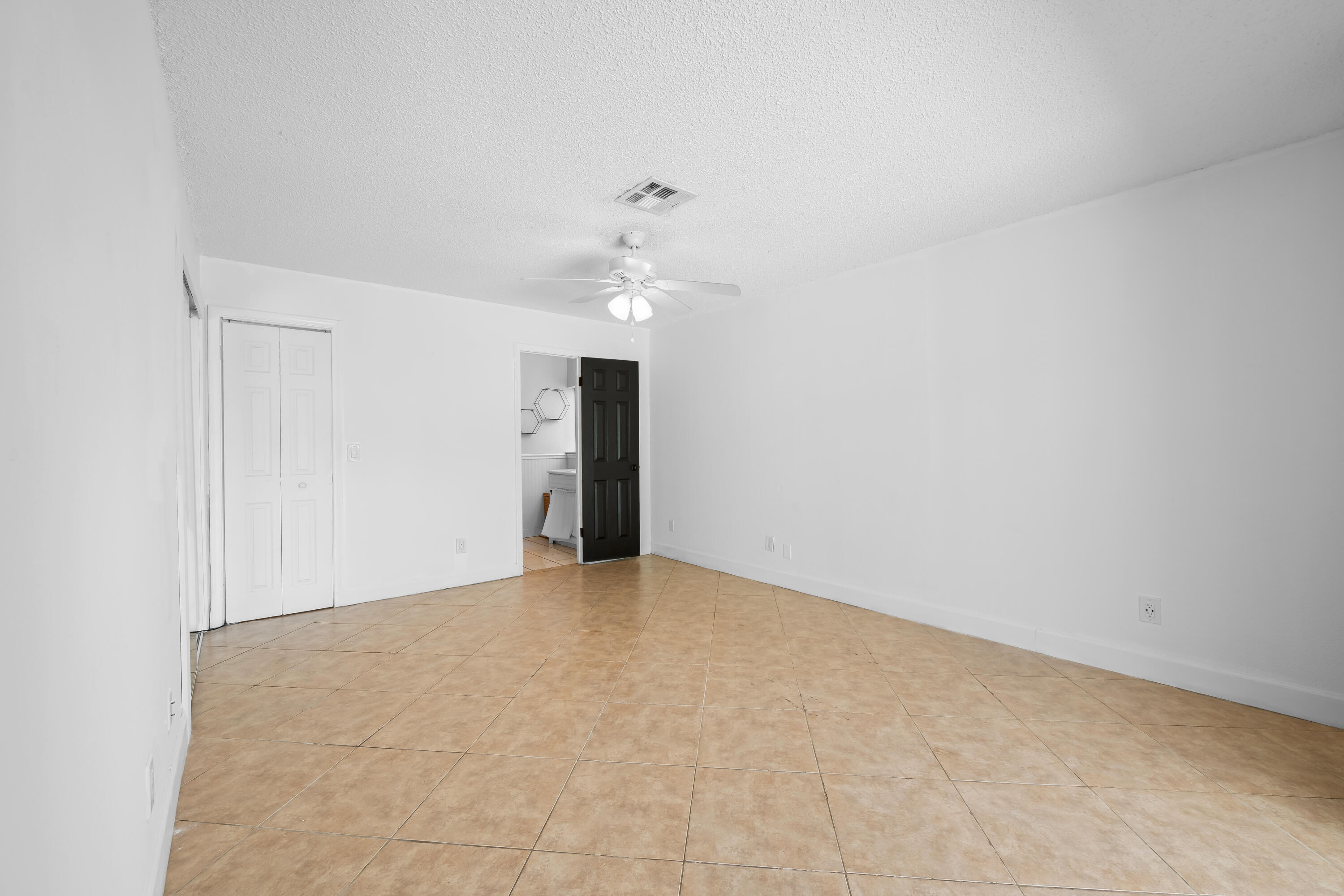 9965 Nw 23rd Street Property Photo 19