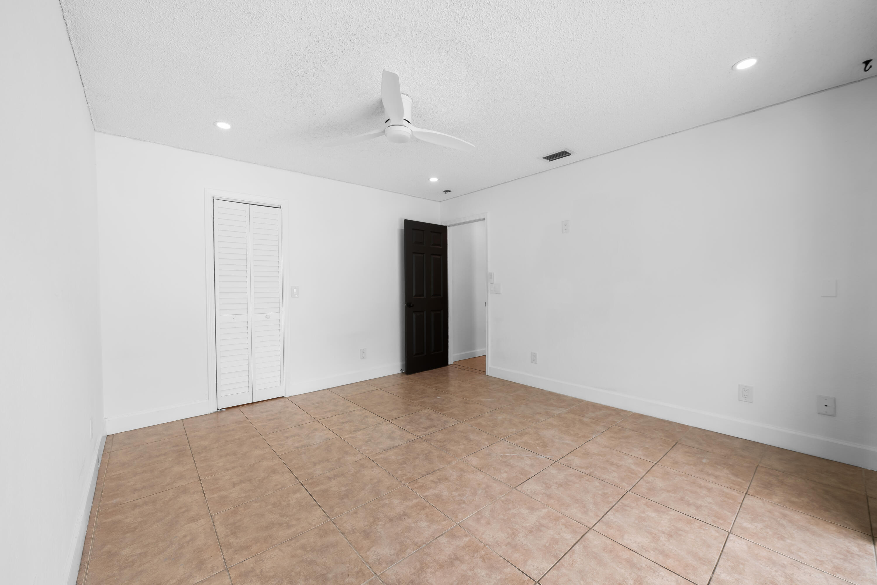 9965 Nw 23rd Street Property Photo 22