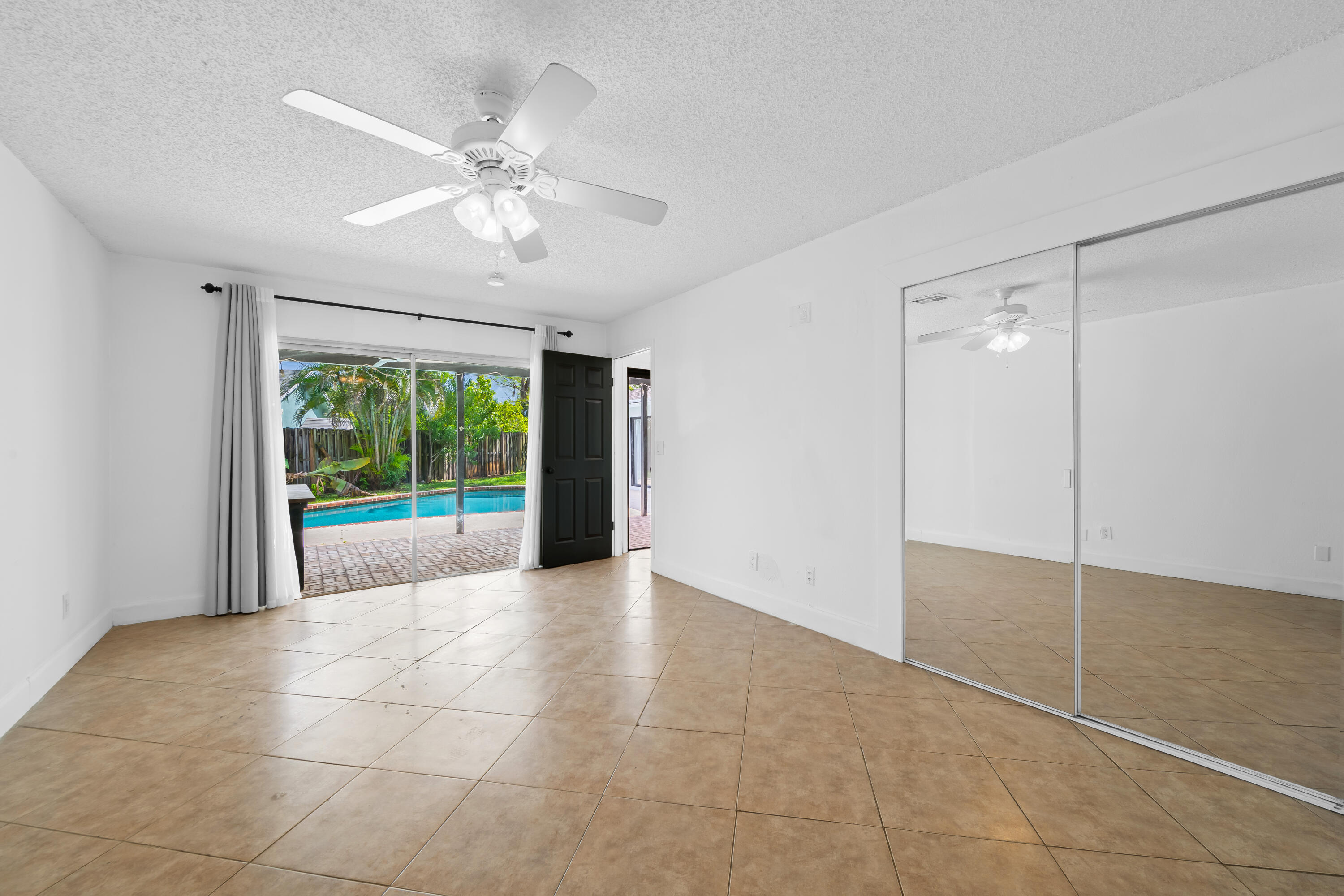 9965 Nw 23rd Street Property Photo 24