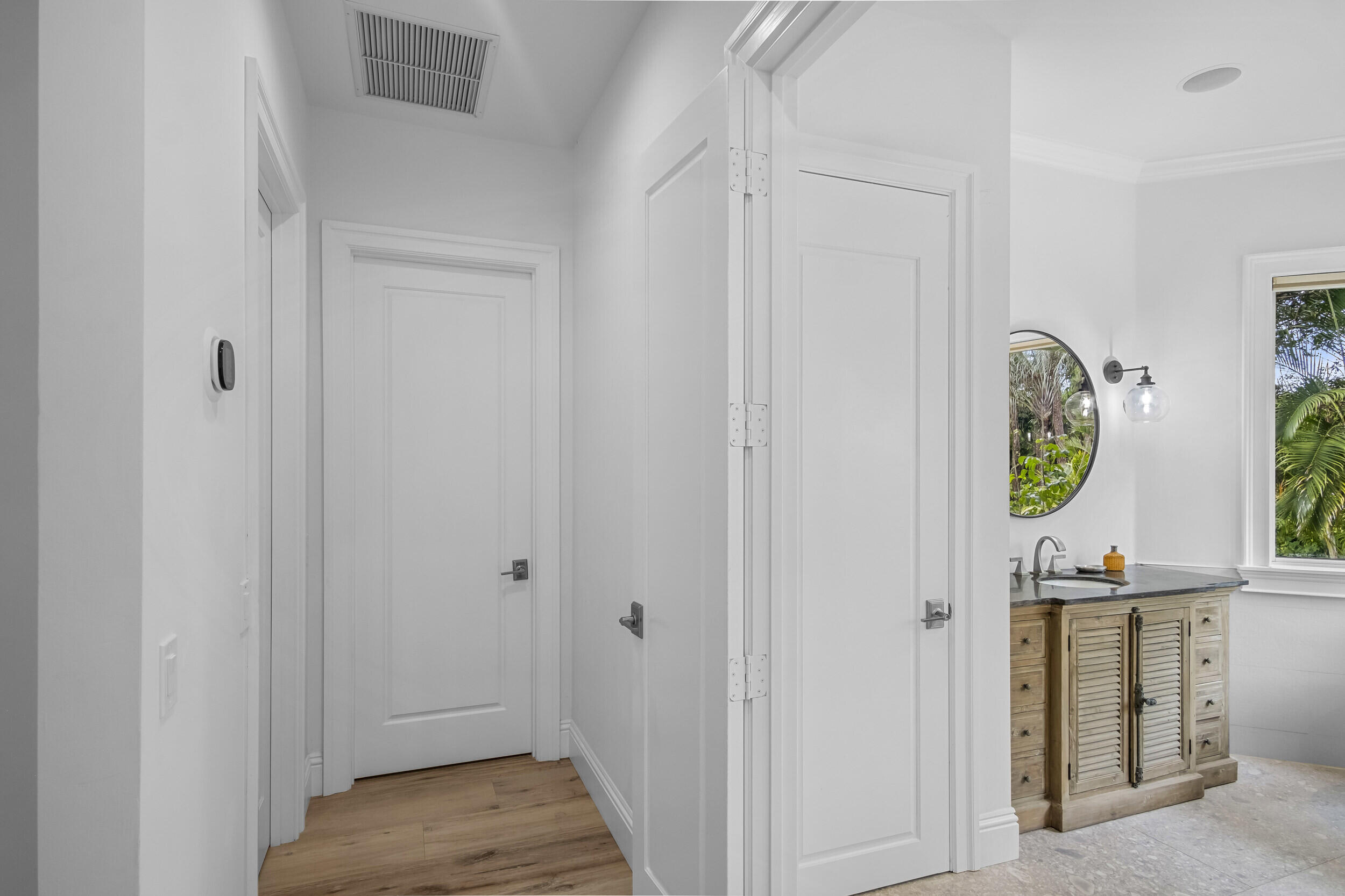 4786 Ridgewood Road E Property Photo 54