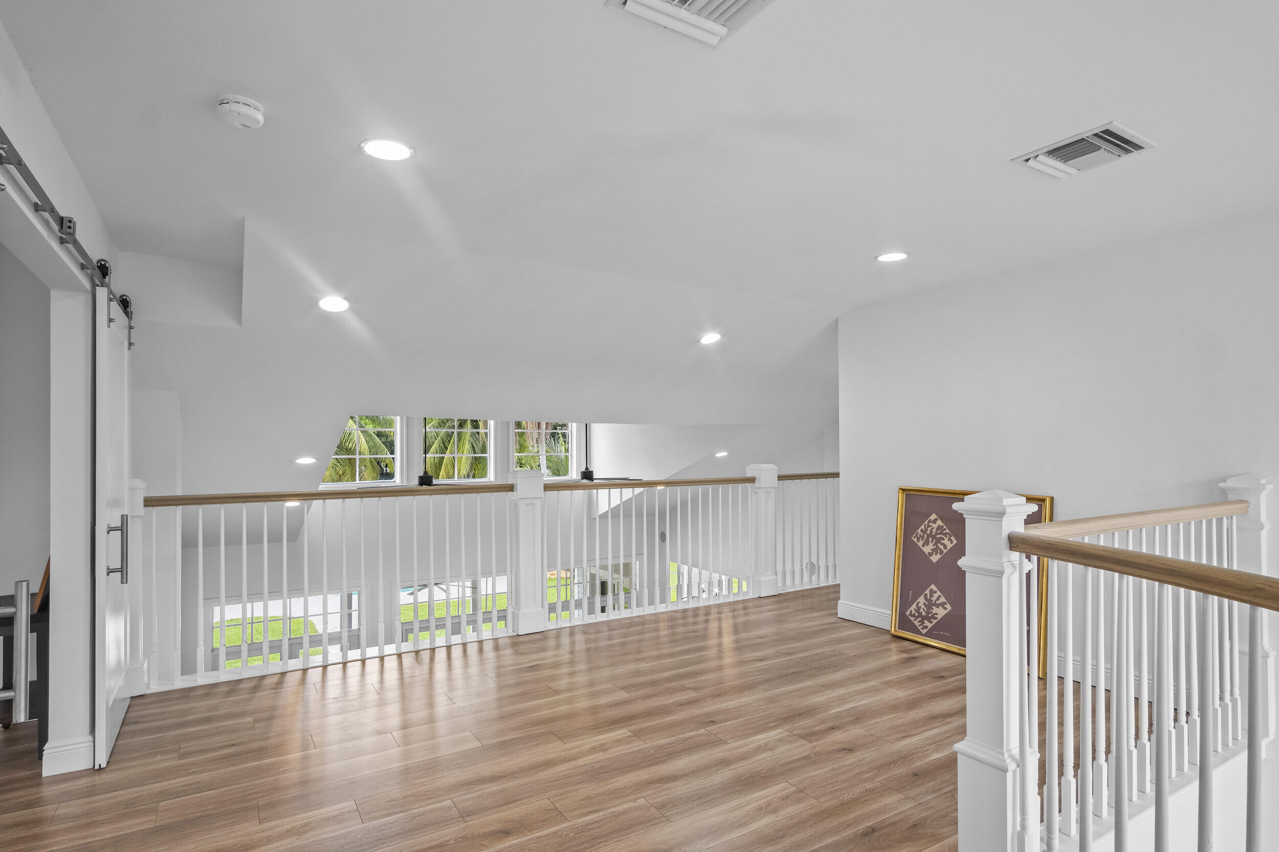 4786 Ridgewood Road E Property Photo 57