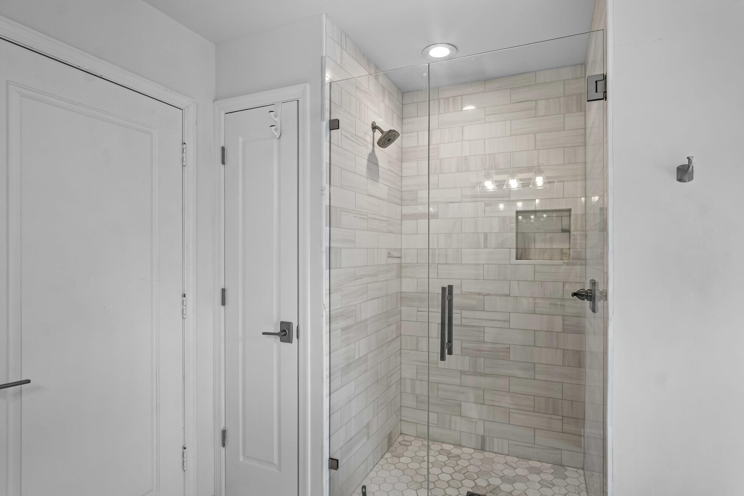 4786 Ridgewood Road E Property Photo 61