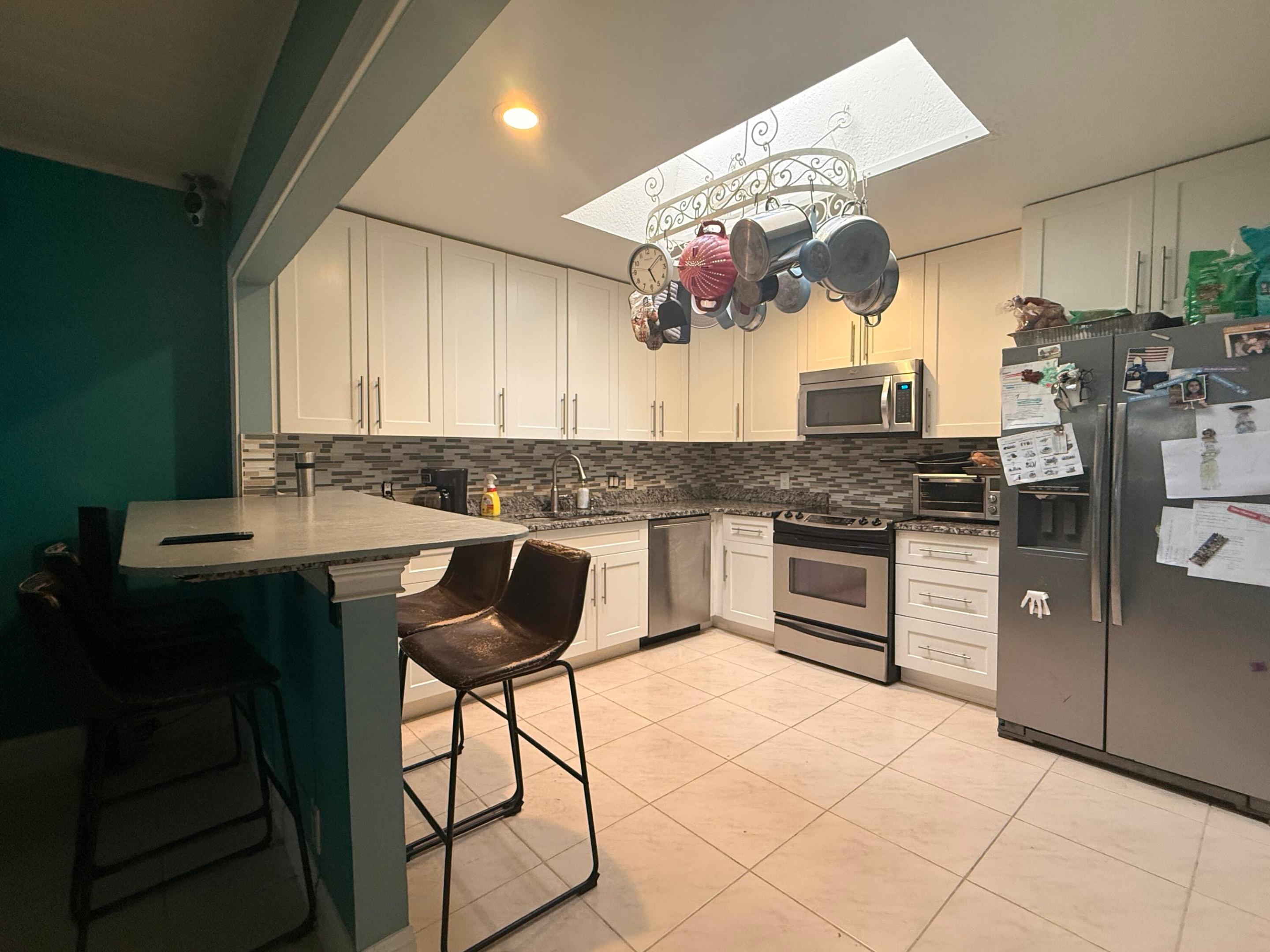 520 Nw 7th Street Property Photo 1