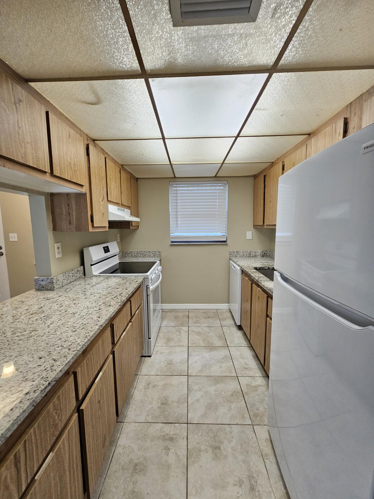 1820 N Congress Avenue 104 Property Photo 4