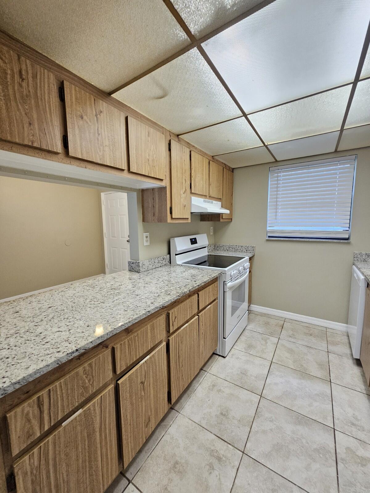 1820 N Congress Avenue 104 Property Photo 5