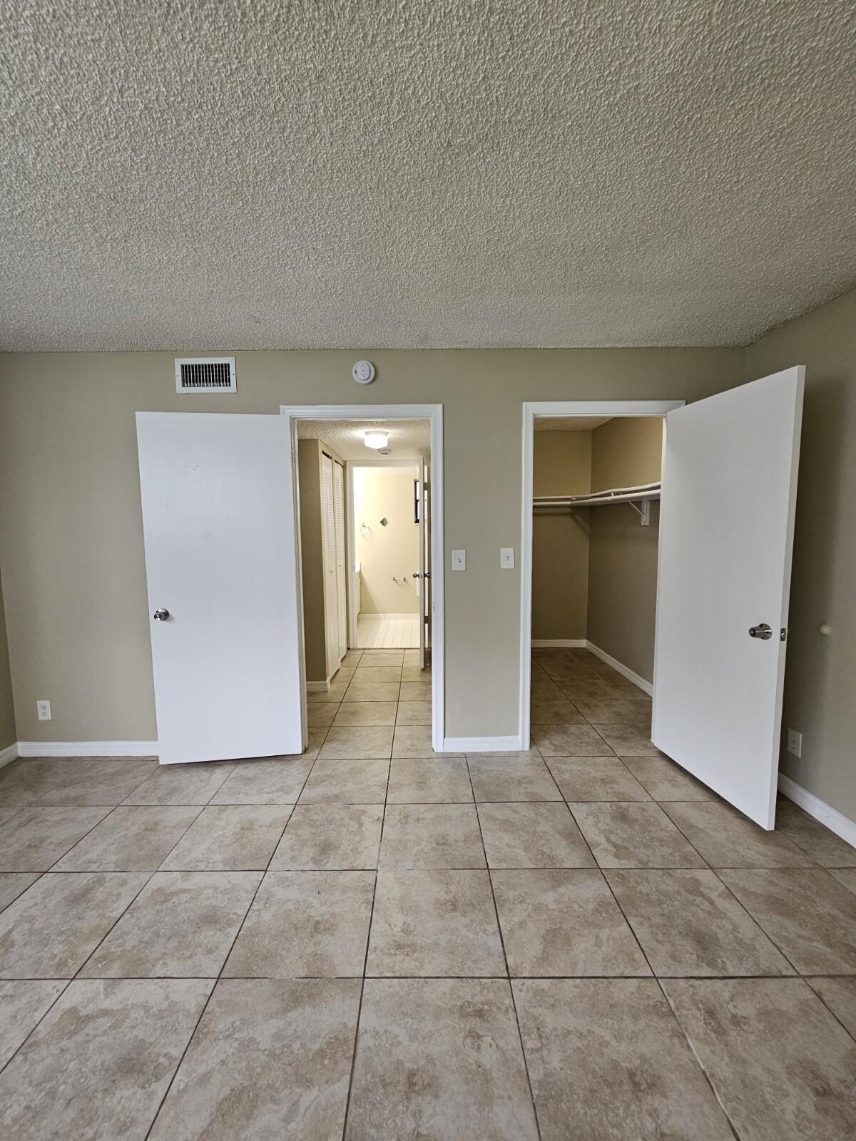 1820 N Congress Avenue 104 Property Photo 9