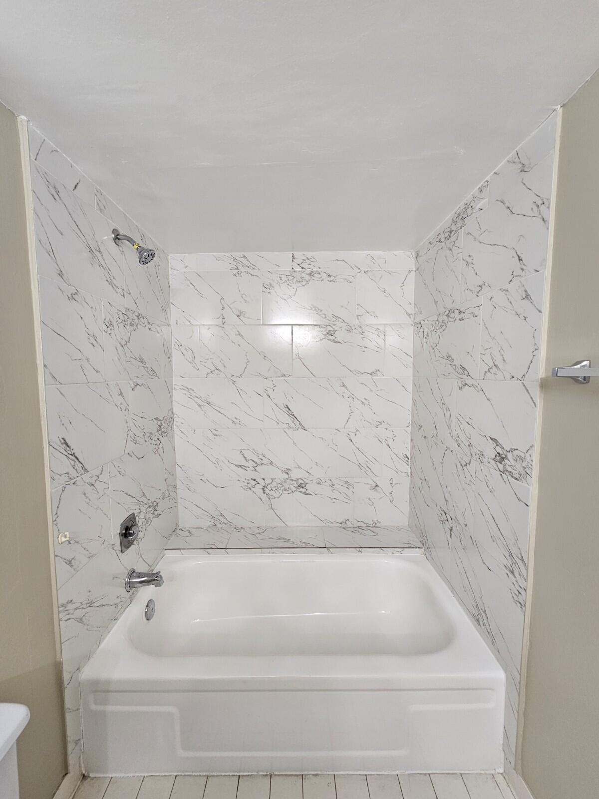 1820 N Congress Avenue 104 Property Photo 12