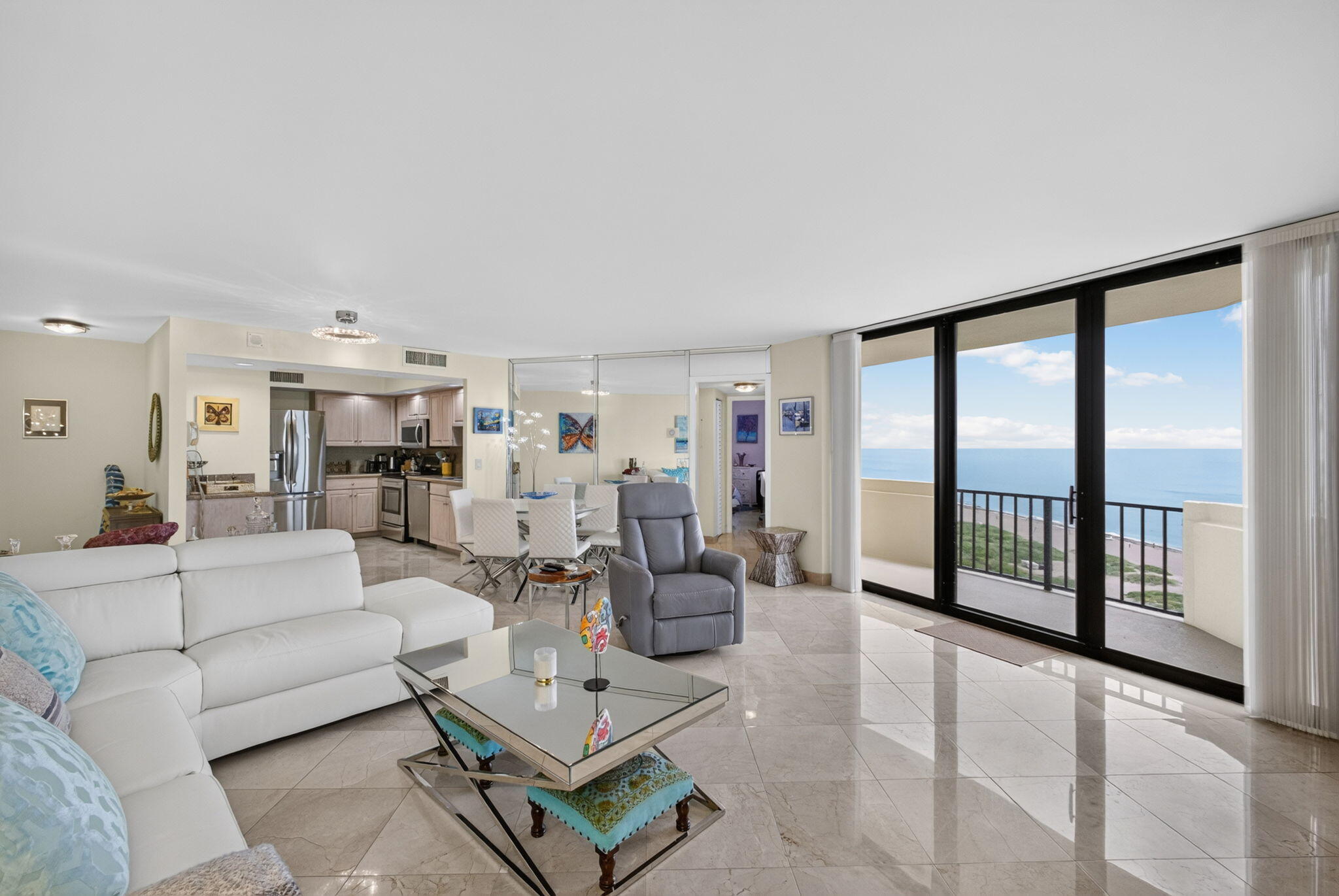 2800 N Ocean Drive A-10d Property Photo 2