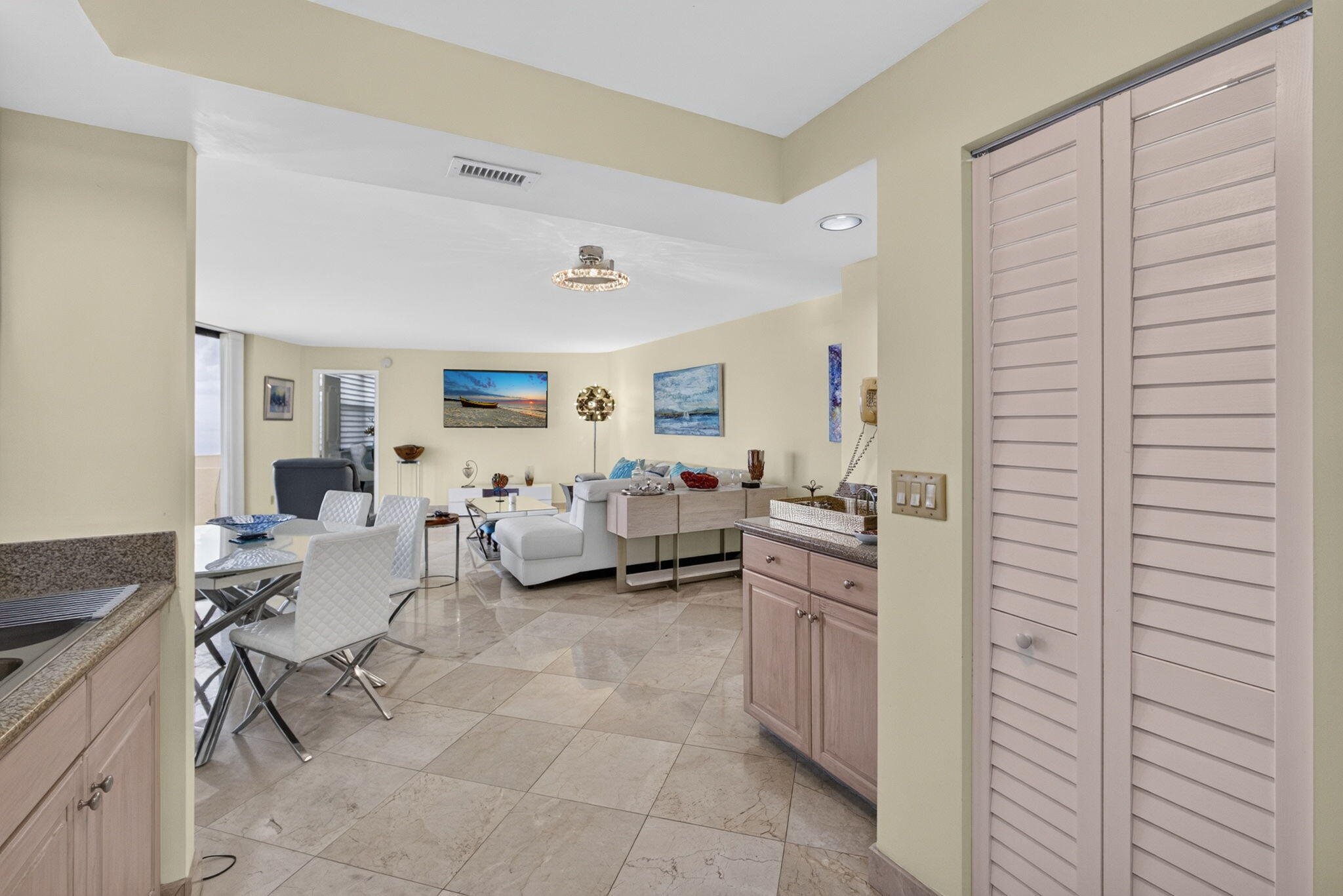 2800 N Ocean Drive A-10d Property Photo 16