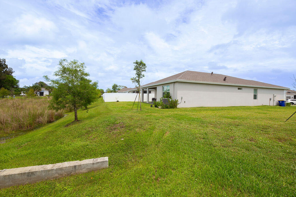 5788 Se Skyblue Circle Property Photo 34