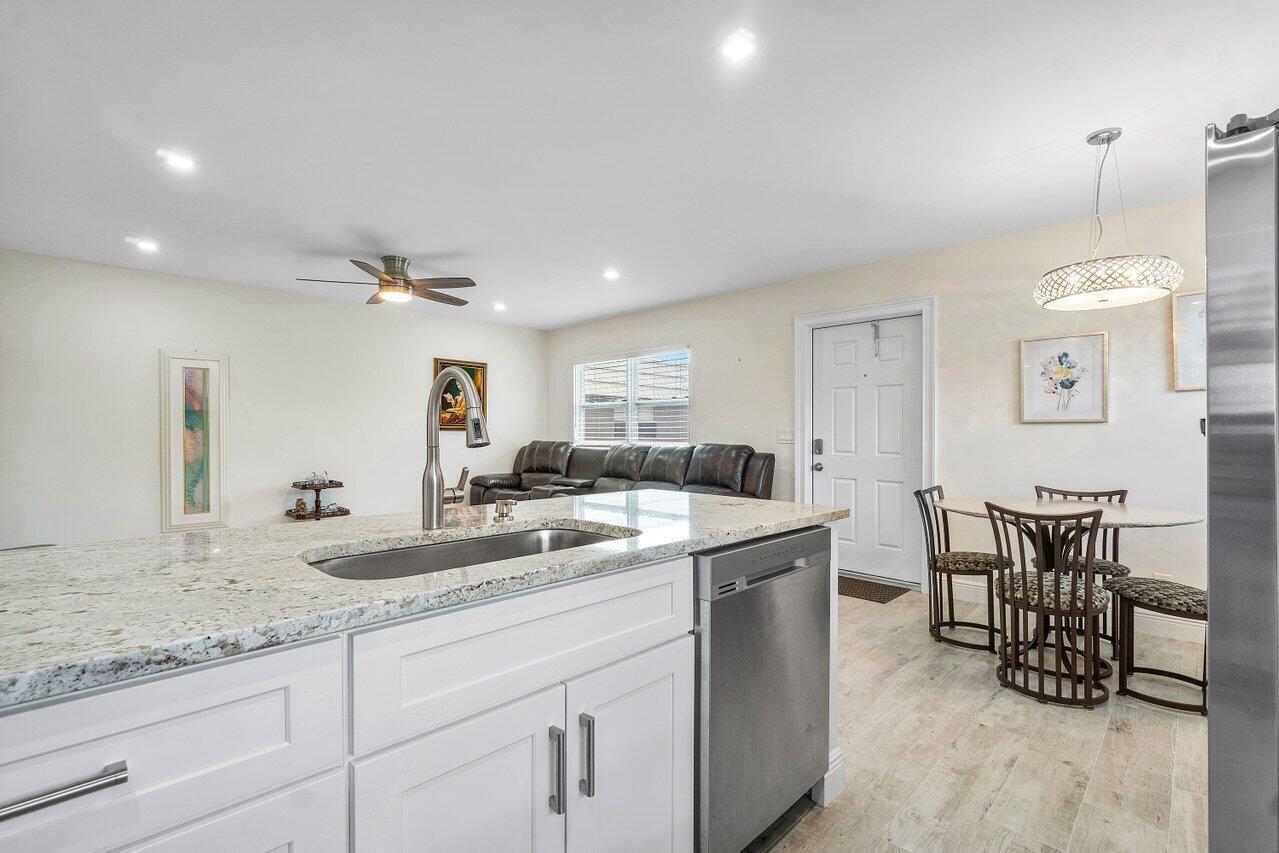 76 Flanders B Property Photo 4