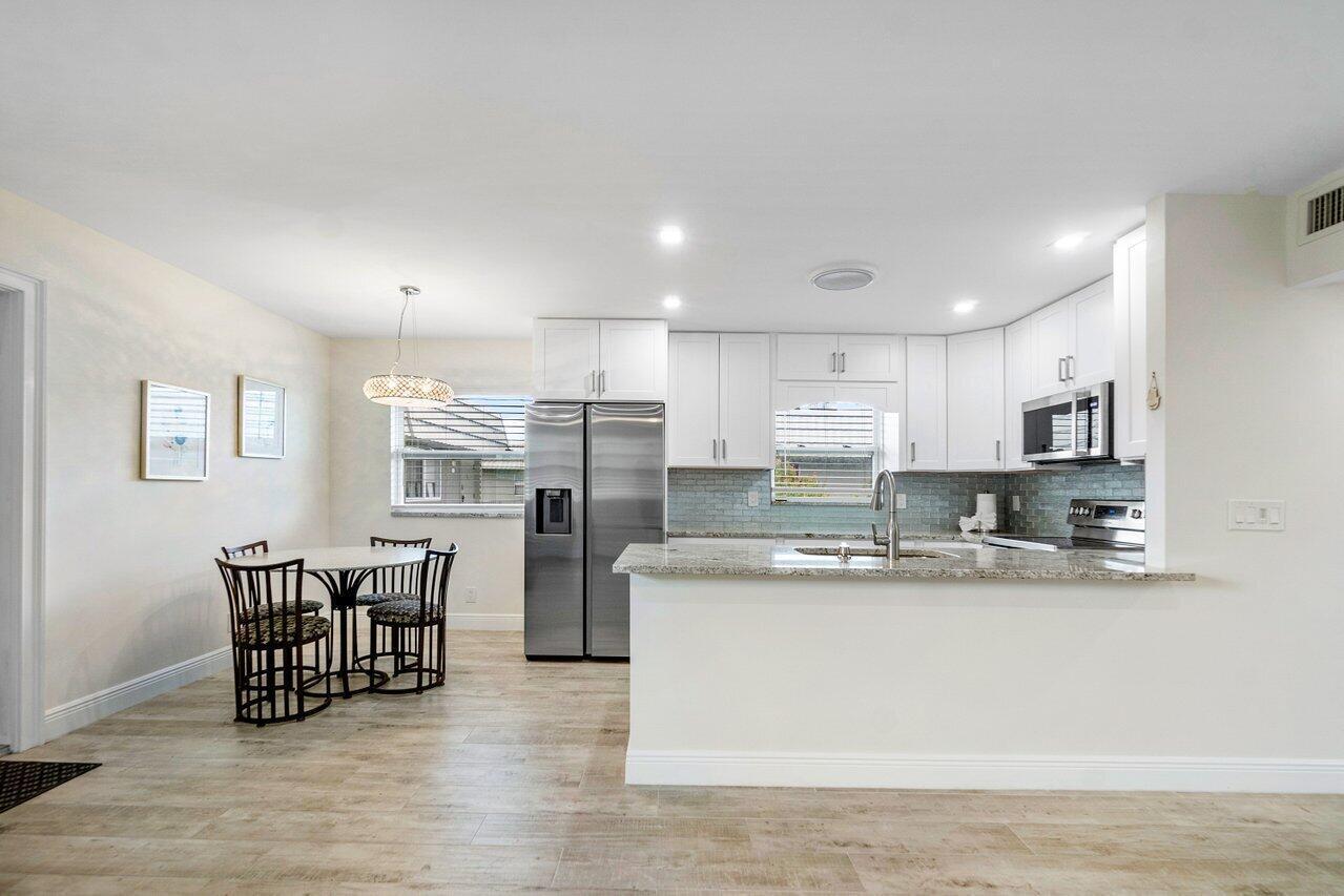 76 Flanders B Property Photo 5