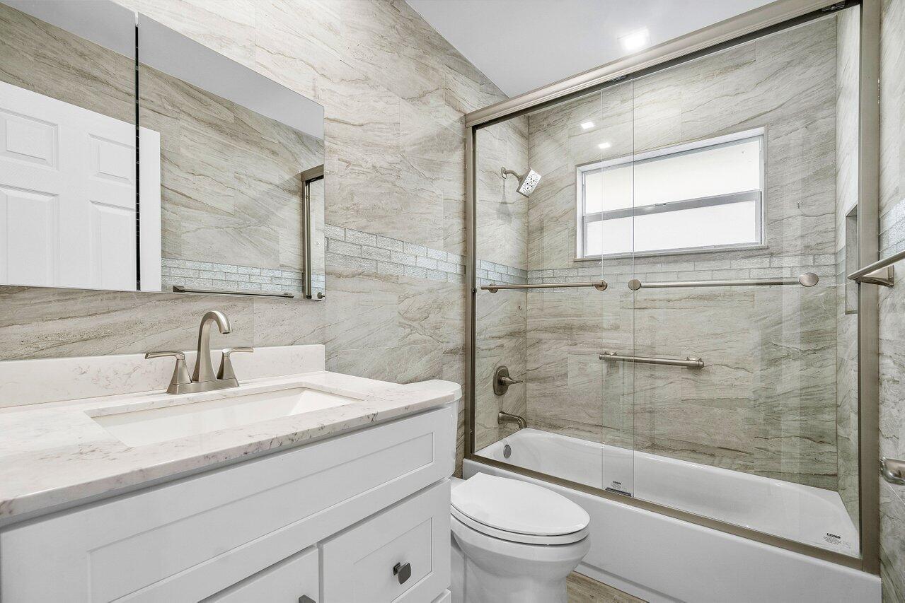 76 Flanders B Property Photo 12
