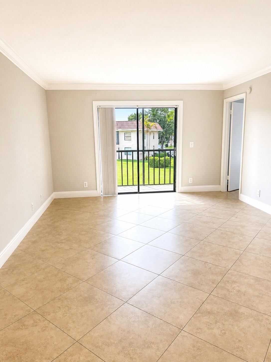 6716 Palmetto Circle S 202 Property Photo 8
