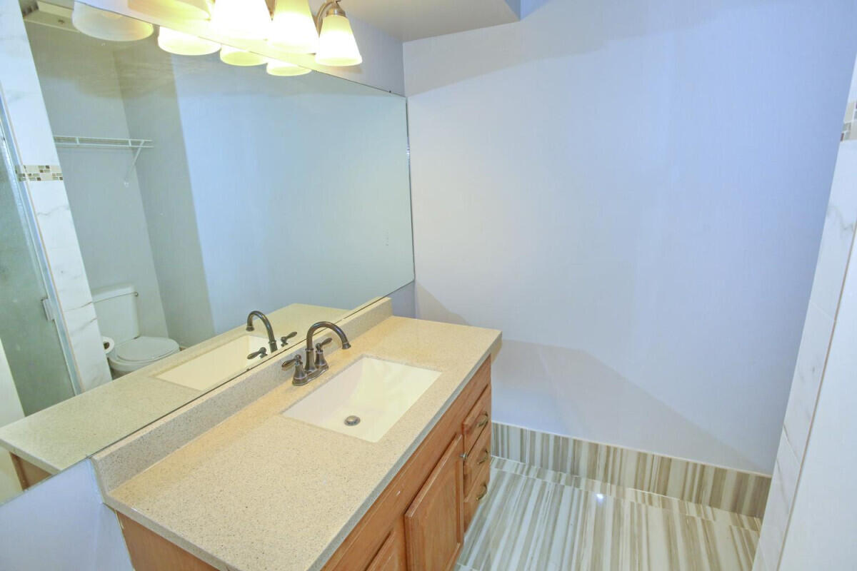 7531 Courtyard Run E Property Photo 19