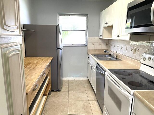 892 High Point Boulevard N B Property Photo 8