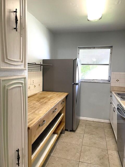 892 High Point Boulevard N B Property Photo 9