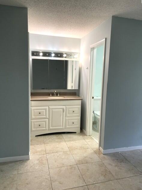 892 High Point Boulevard N B Property Photo 20