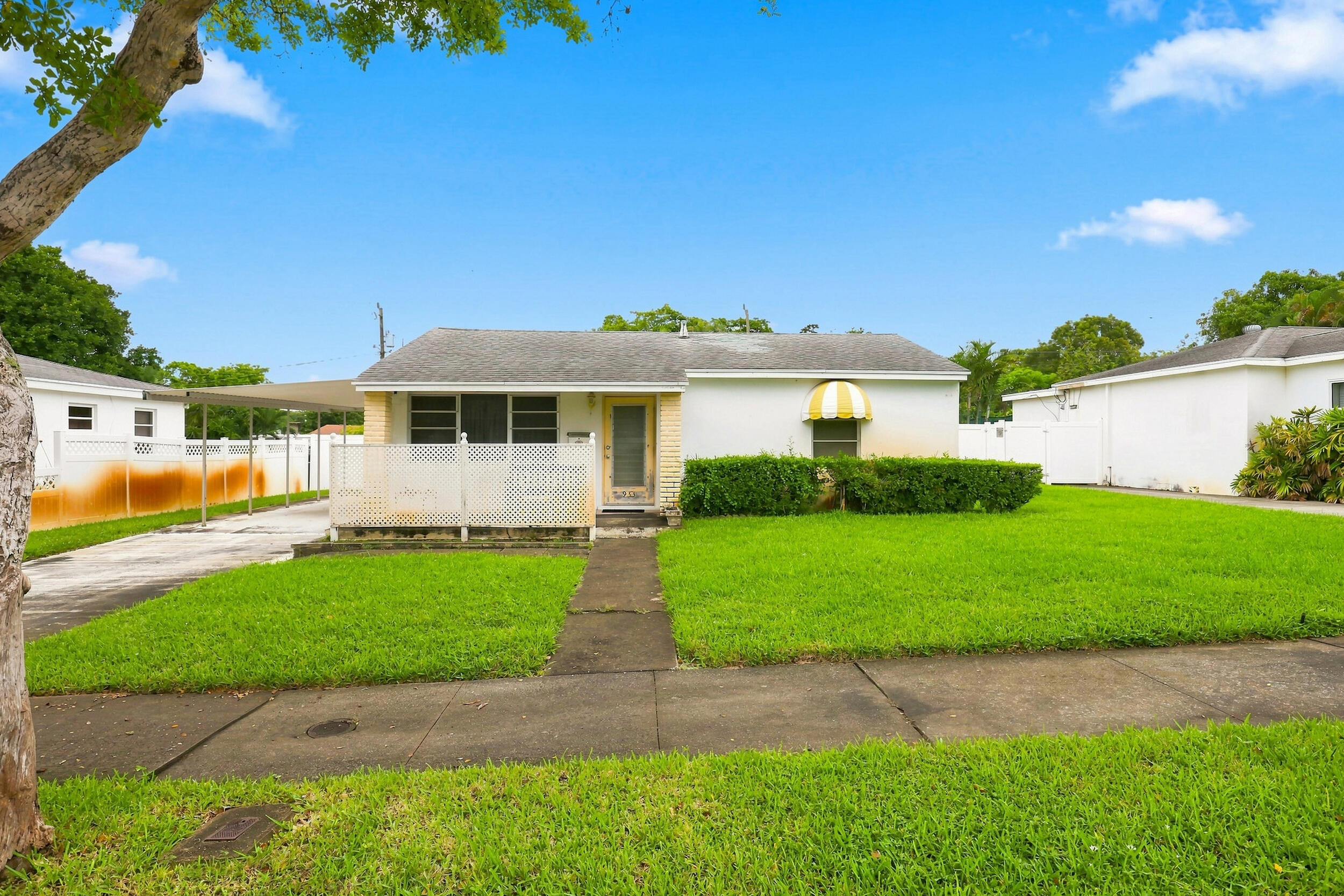 933 Upland Road Property Photo 5
