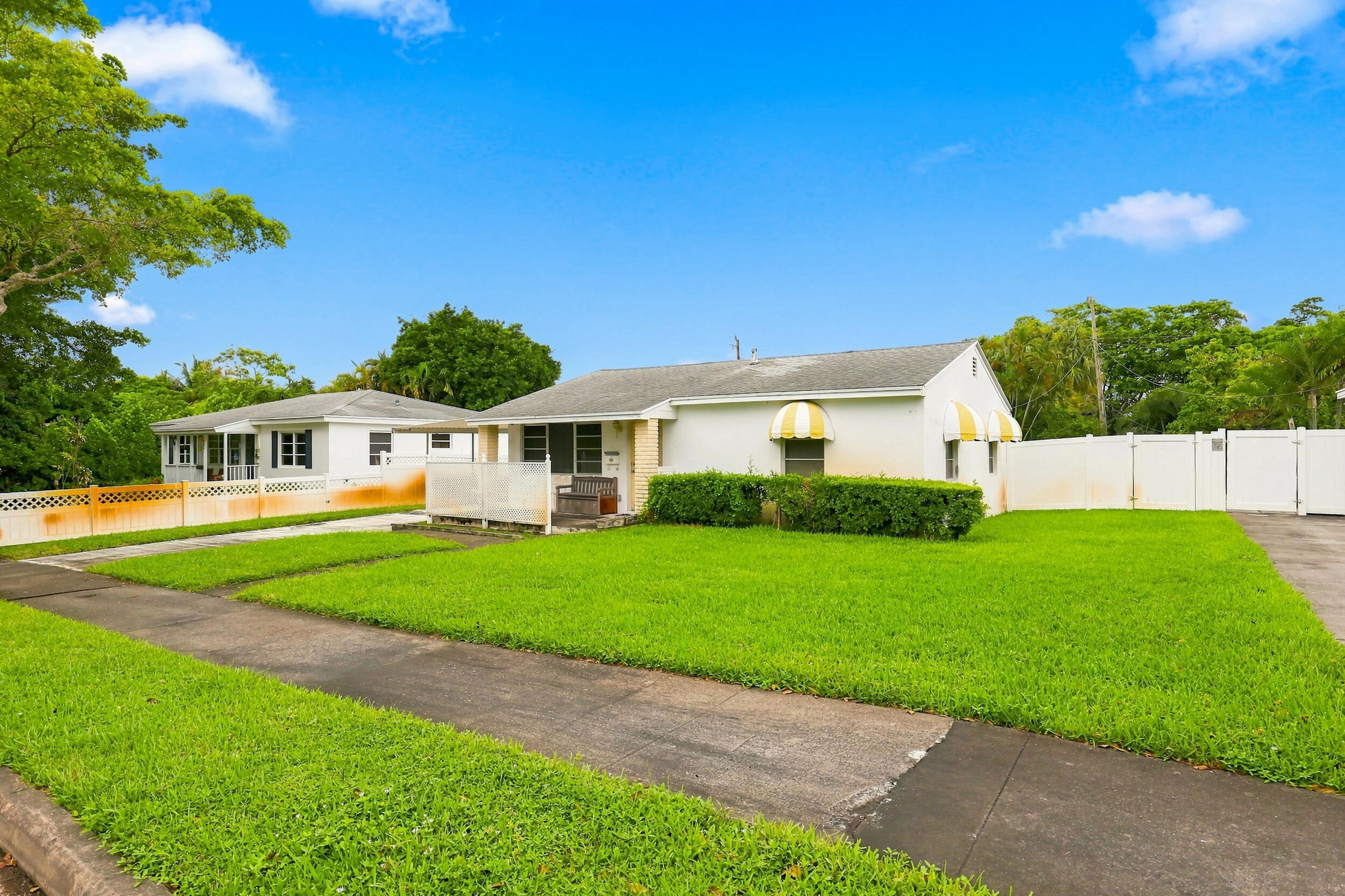 933 Upland Road Property Photo 6