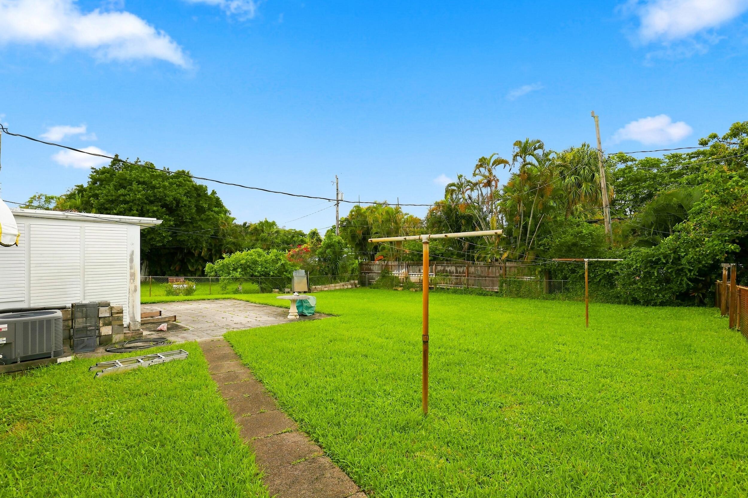 933 Upland Road Property Photo 10