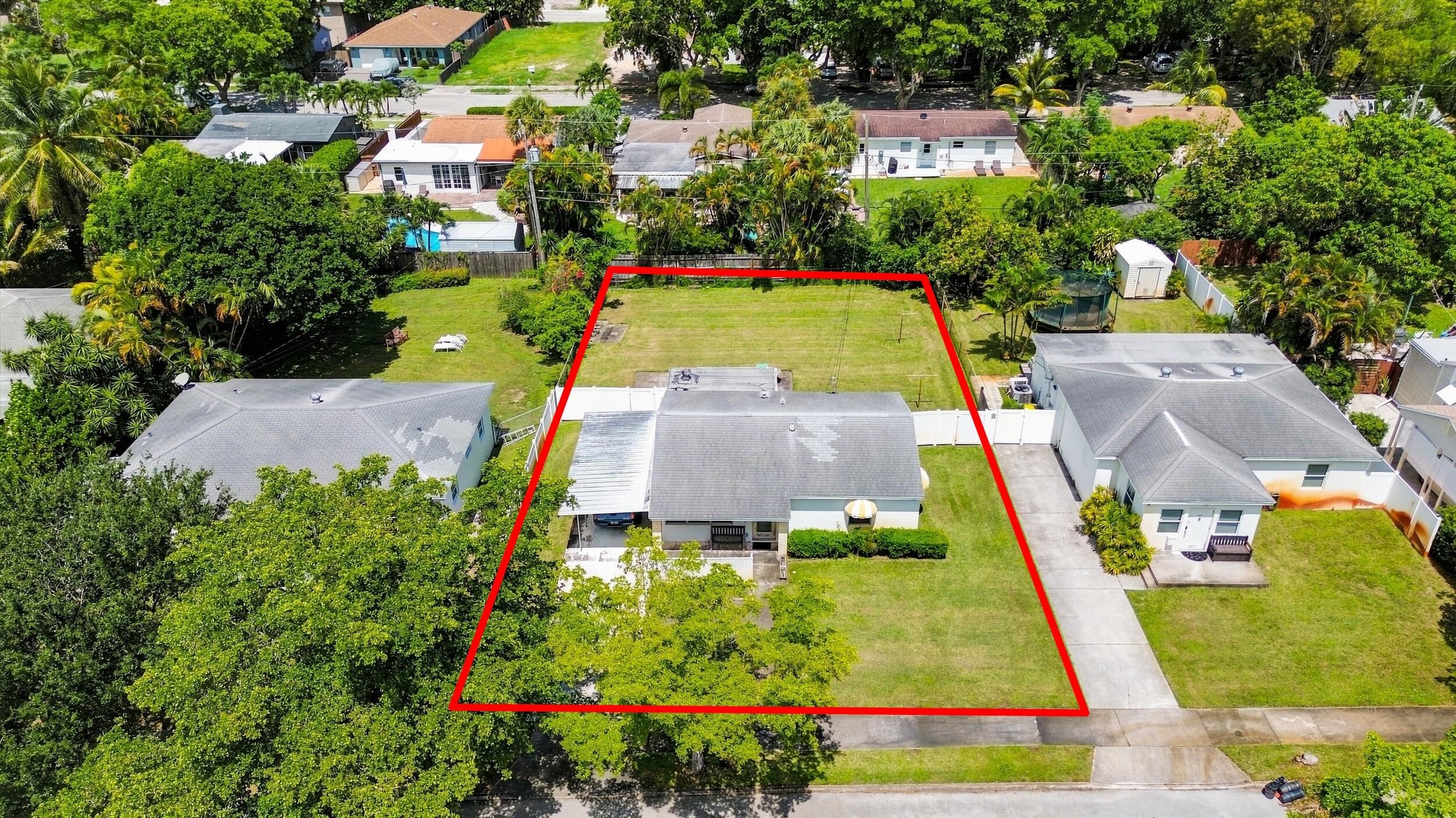 933 Upland Road Property Photo 1