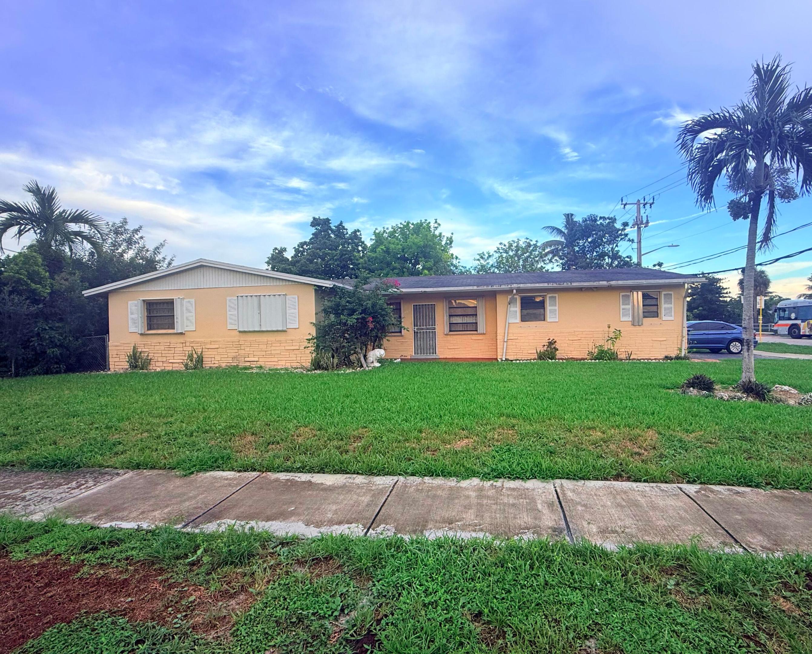 1600 Nw 47th Avenue Property Photo 1